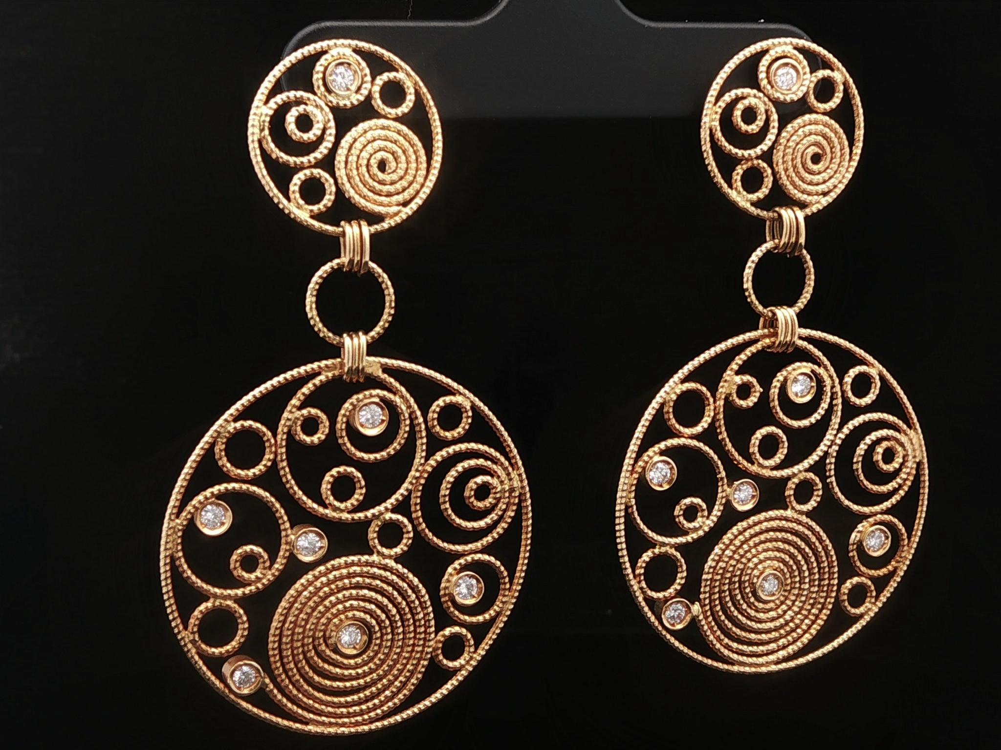 Roberto Coin Mauresque - Orecchini pendenti a filo aperto con diamante rotondo in oro 18 ct. in vendita 3