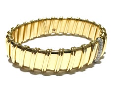 Roberto Coin Nabucco Bangle in 18 Karat Yellow Gold with 0.30 Carat Diamonds
