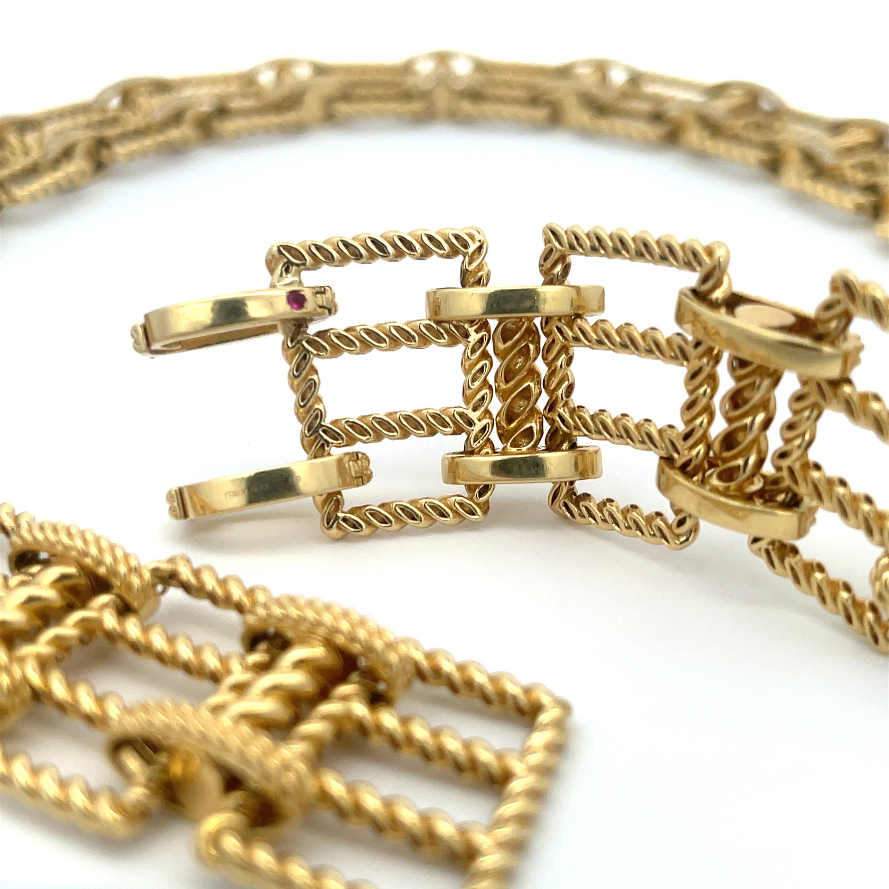 Roberto Coin New Barocco Wide Lattice Diamond Necklace 18K Yellow Gold In New Condition For Sale In Dallas, TX