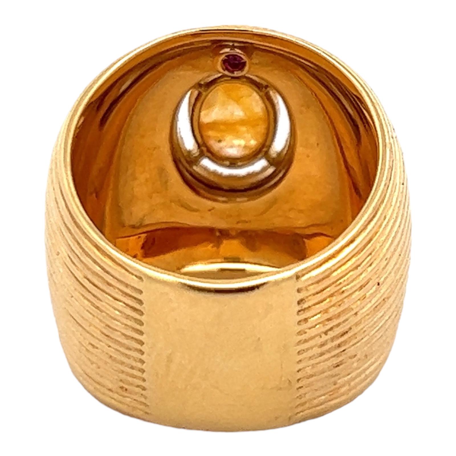 Roberto Coin Oval Yellow Sapphire Diamond 18 Karat Yellow Gold Cigar Band Ring  In Excellent Condition In Boca Raton, FL