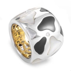 Roberto Coin Panda 18 Karat White and Yellow Gold Onyx and Mother of Pearl Ring
