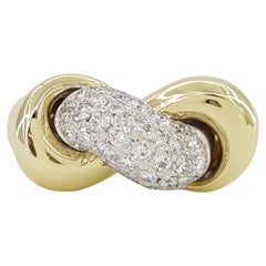 Roberto Coin Unendlichkeitsknotenring aus 18 Karat Gelbgold mit Diamanten in Pavé-Fassung