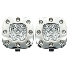 Roberto Coin Pois Moi Pendientes de diamantes con reverso omega en oro blanco de 18 quilates