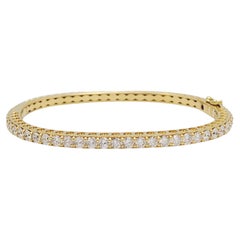 Roberto Coin 'Pois Moi' Yellow Gold and Diamond Bangle Bracelet