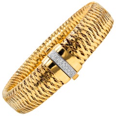 Roberto Coin Primavera 18 Karat Yellow Gold Diamond Bracelet