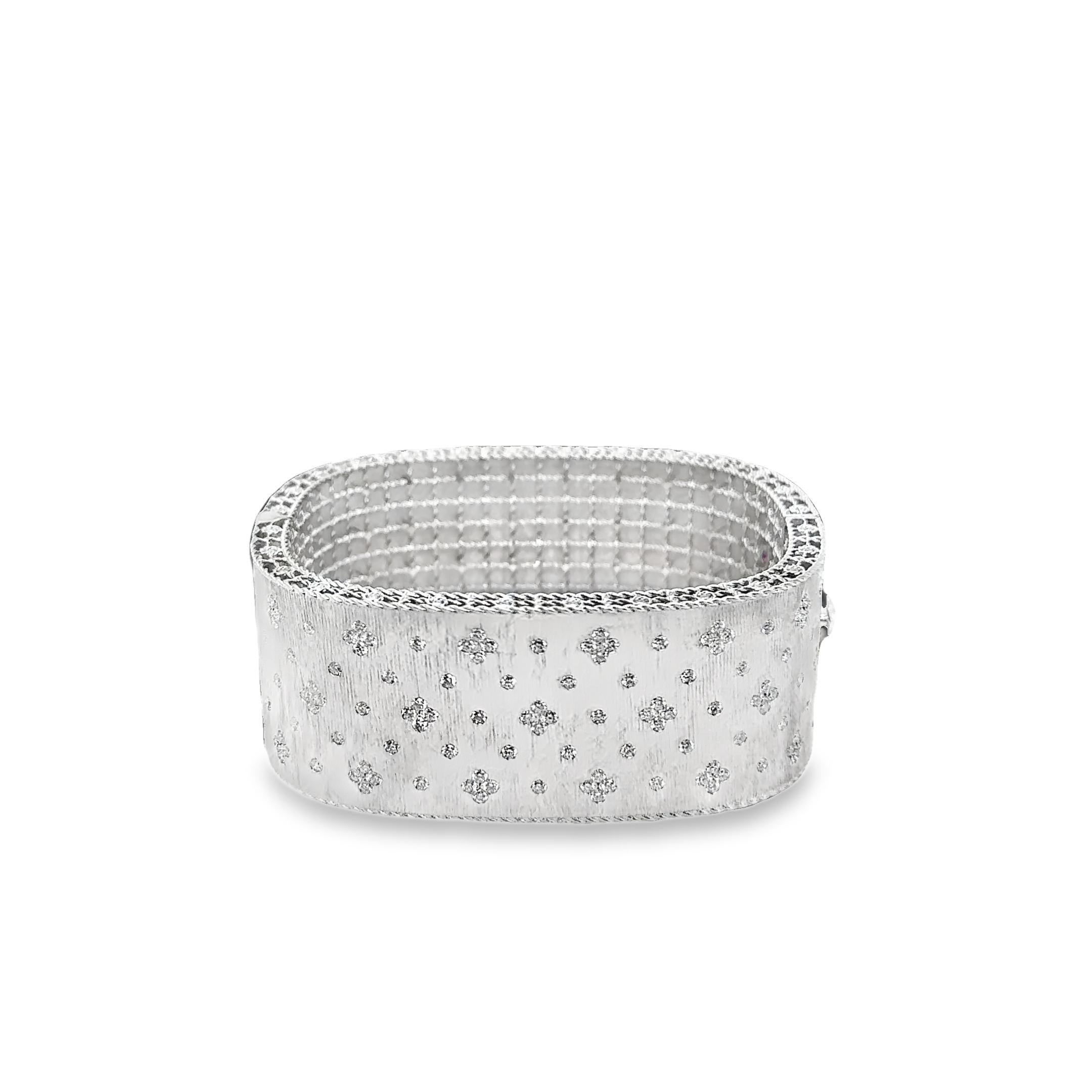 De las mujeres Roberto Coin Pulsera brazalete princesa flor de lis de oro blanco de 18 quilates satinado en venta