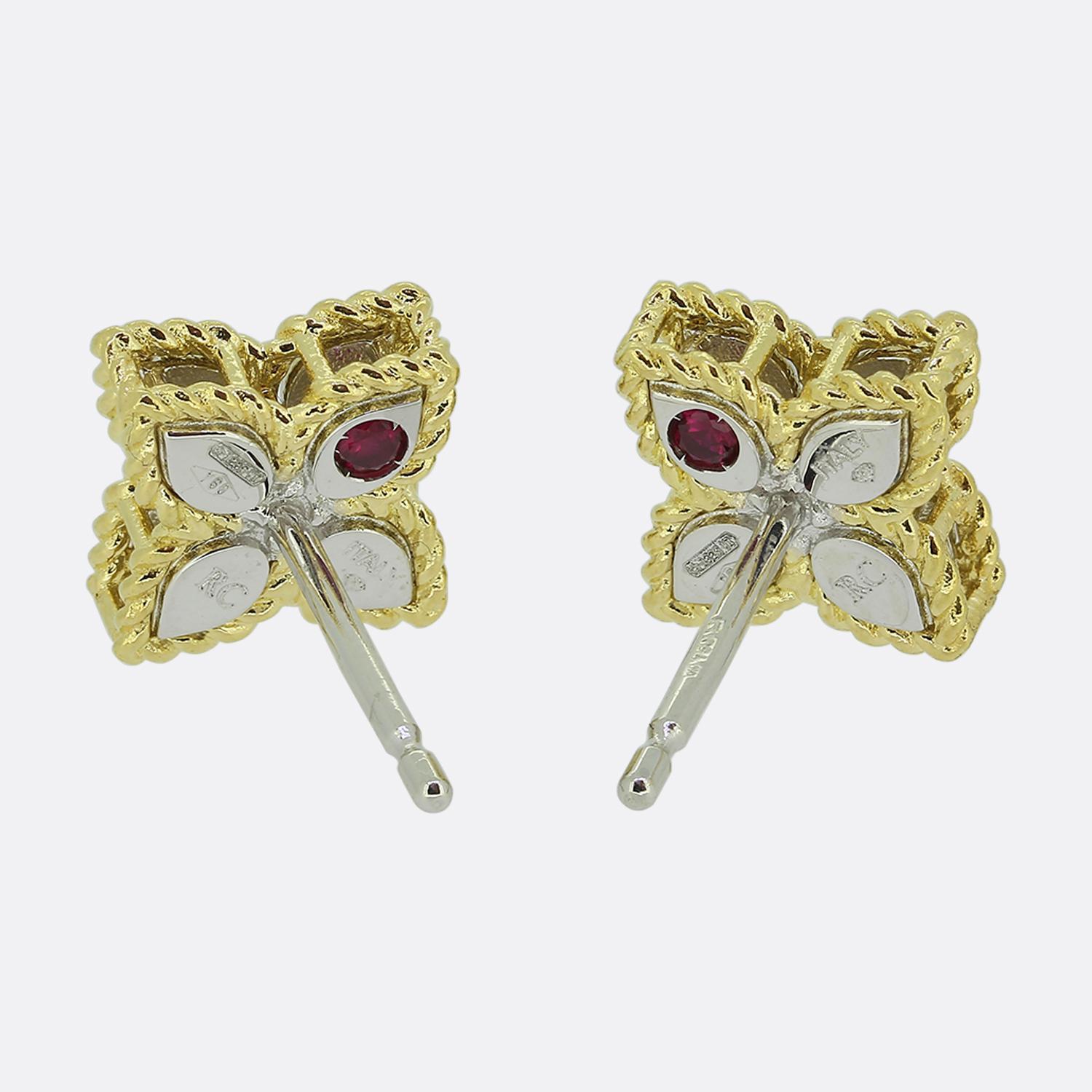 Taglio brillante Roberto Coin Orecchini con perno di diamanti Princess Flower 0,096ct in vendita