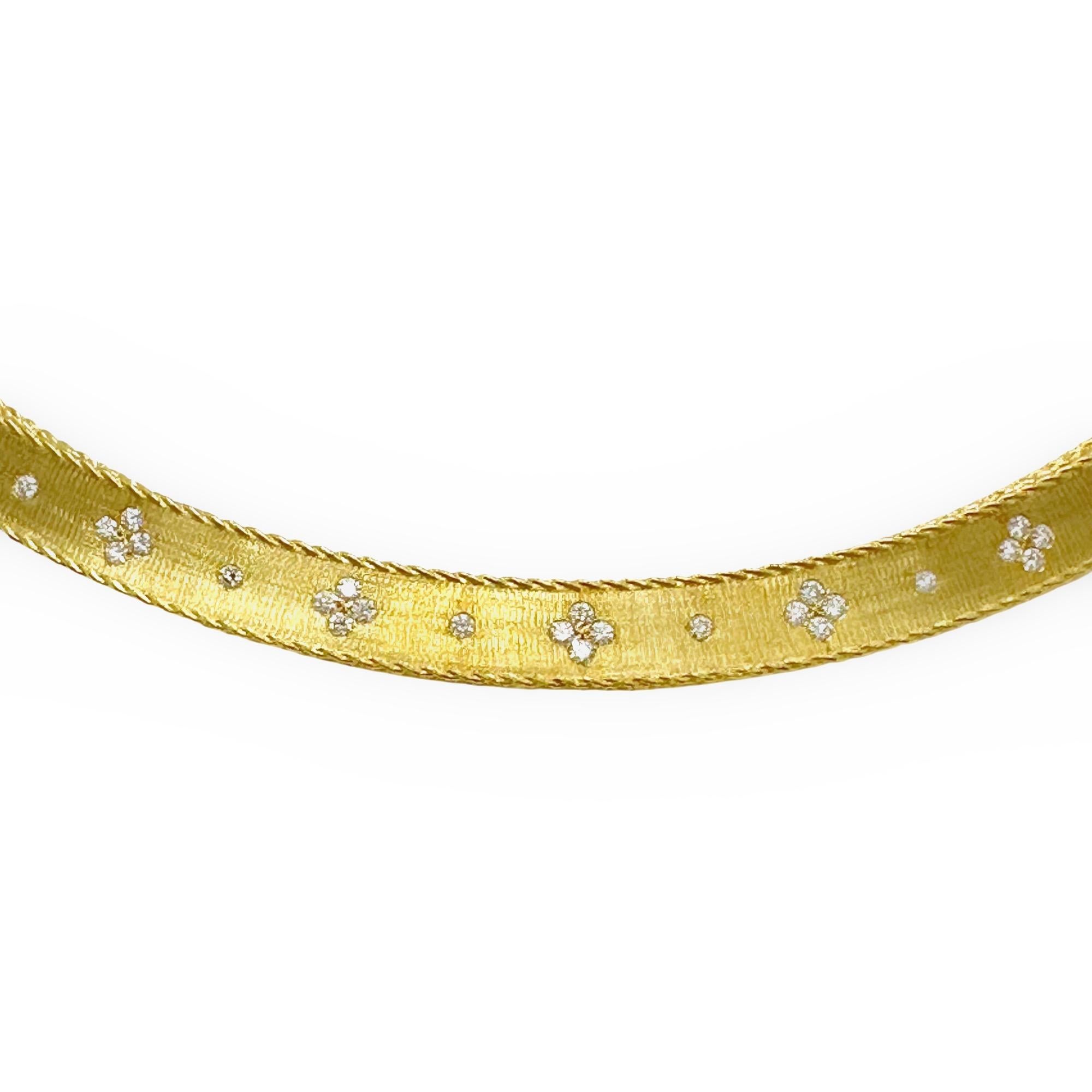 Round Cut ROBERTO COIN Princess YG Satin Finish Collar Necklace with Fleur De Lis Diamonds For Sale