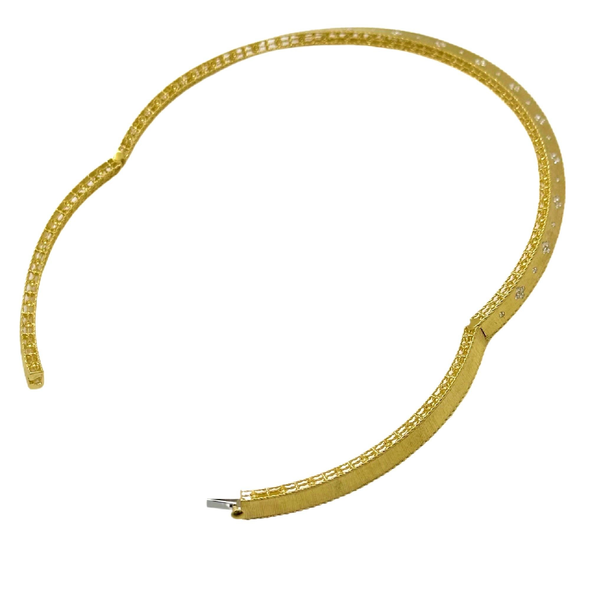 ROBERTO COIN Princess YG Satin Finish Collar Necklace with Fleur De Lis Diamonds For Sale 1