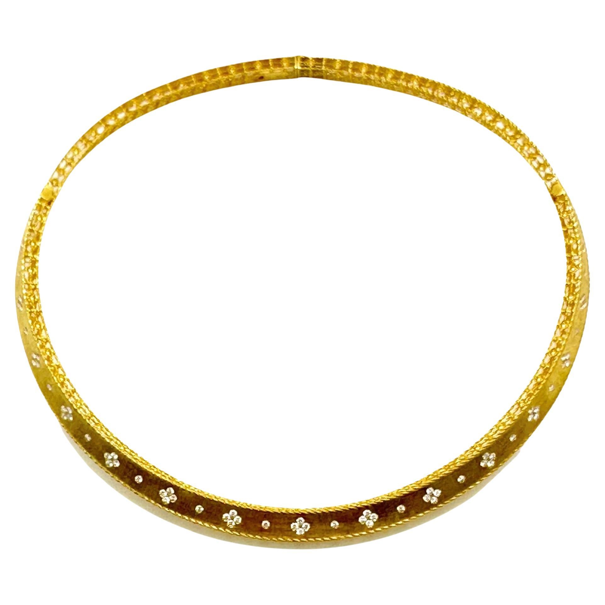 ROBERTO COIN Princess YG Satin Finish Collar Necklace with Fleur De Lis Diamonds For Sale