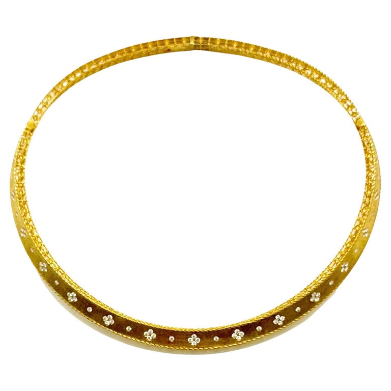 ROBERTO COIN Princess YG Satin Finish Collar Necklace with Fleur