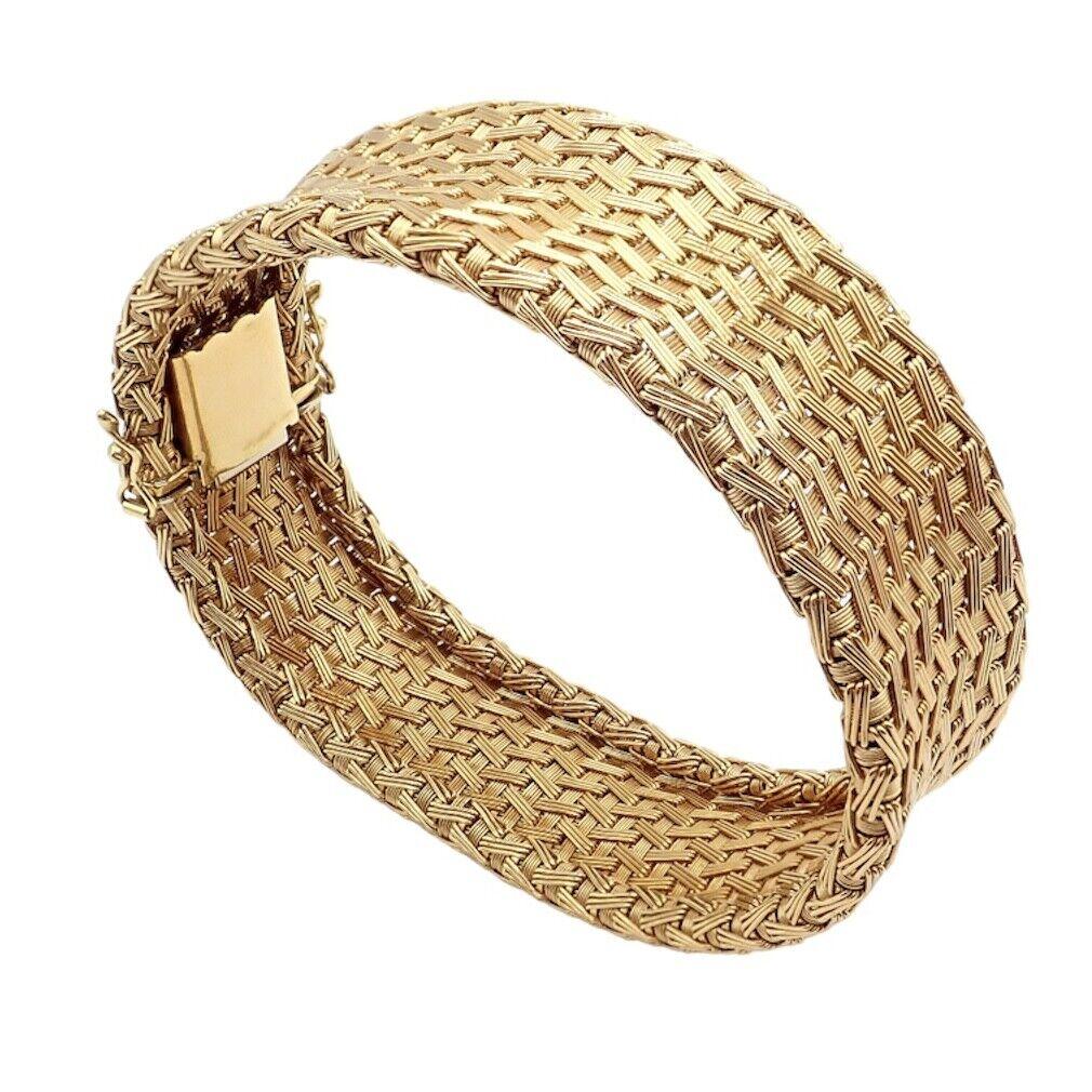 Roberto Coin Silk Basket Weave Yellow Gold Bracelet In Excellent Condition For Sale In Holland, PA
