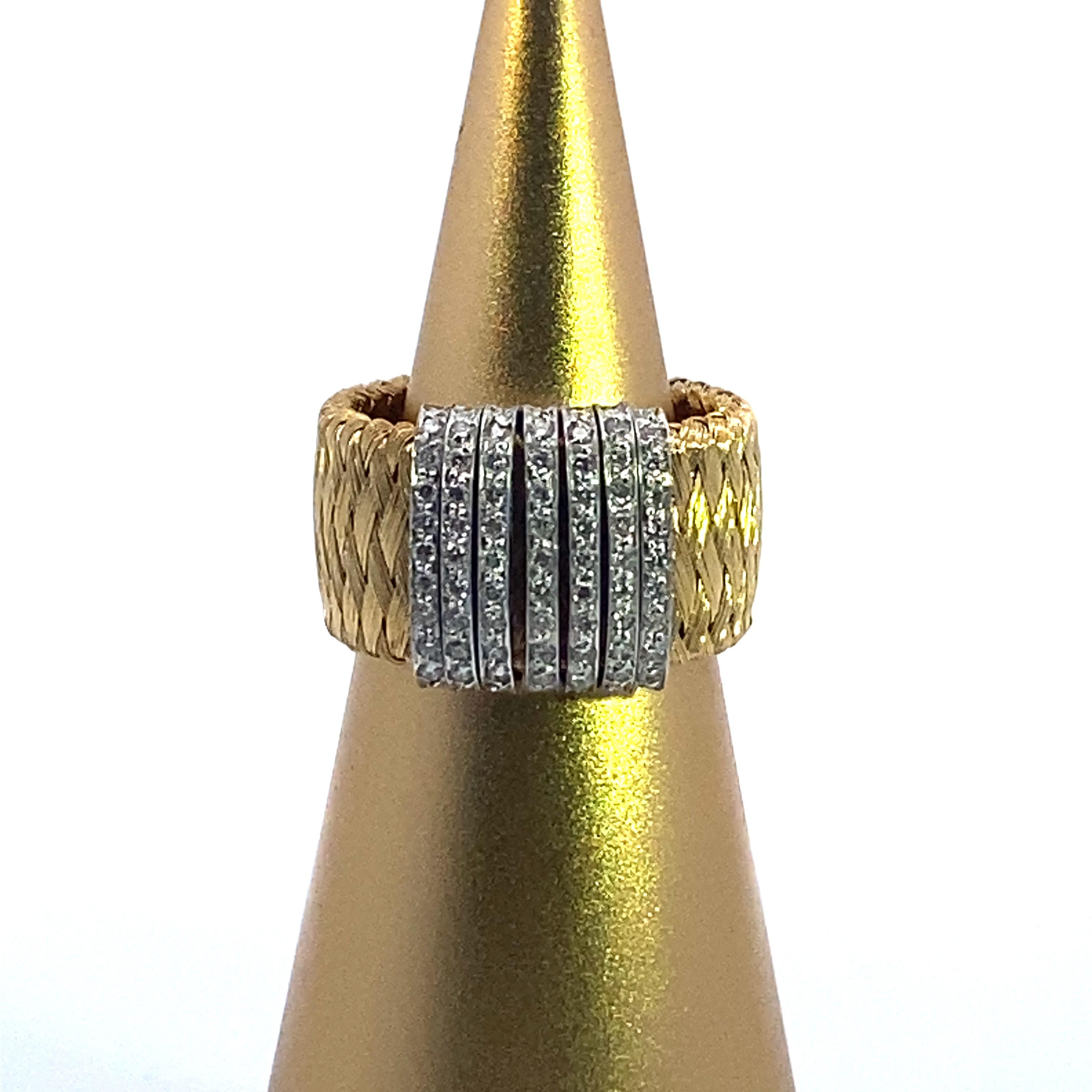 Roberto Coin Silk Weave Yellow Gold Diamond Ring In Good Condition In DALLAS, TX