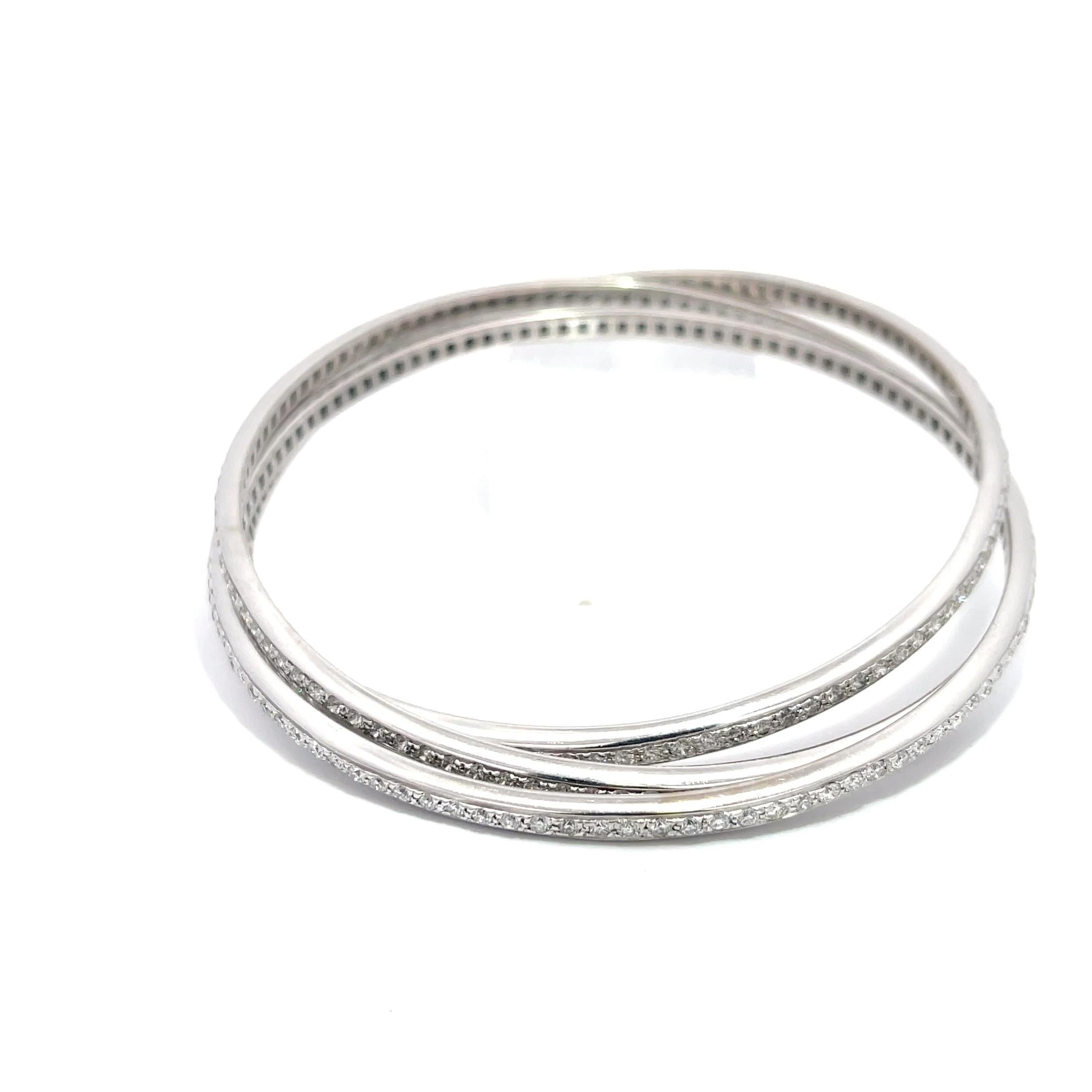 Taille ronde Bracelets jonc triple diamants Roberto Coin en or blanc 18 carats en vente