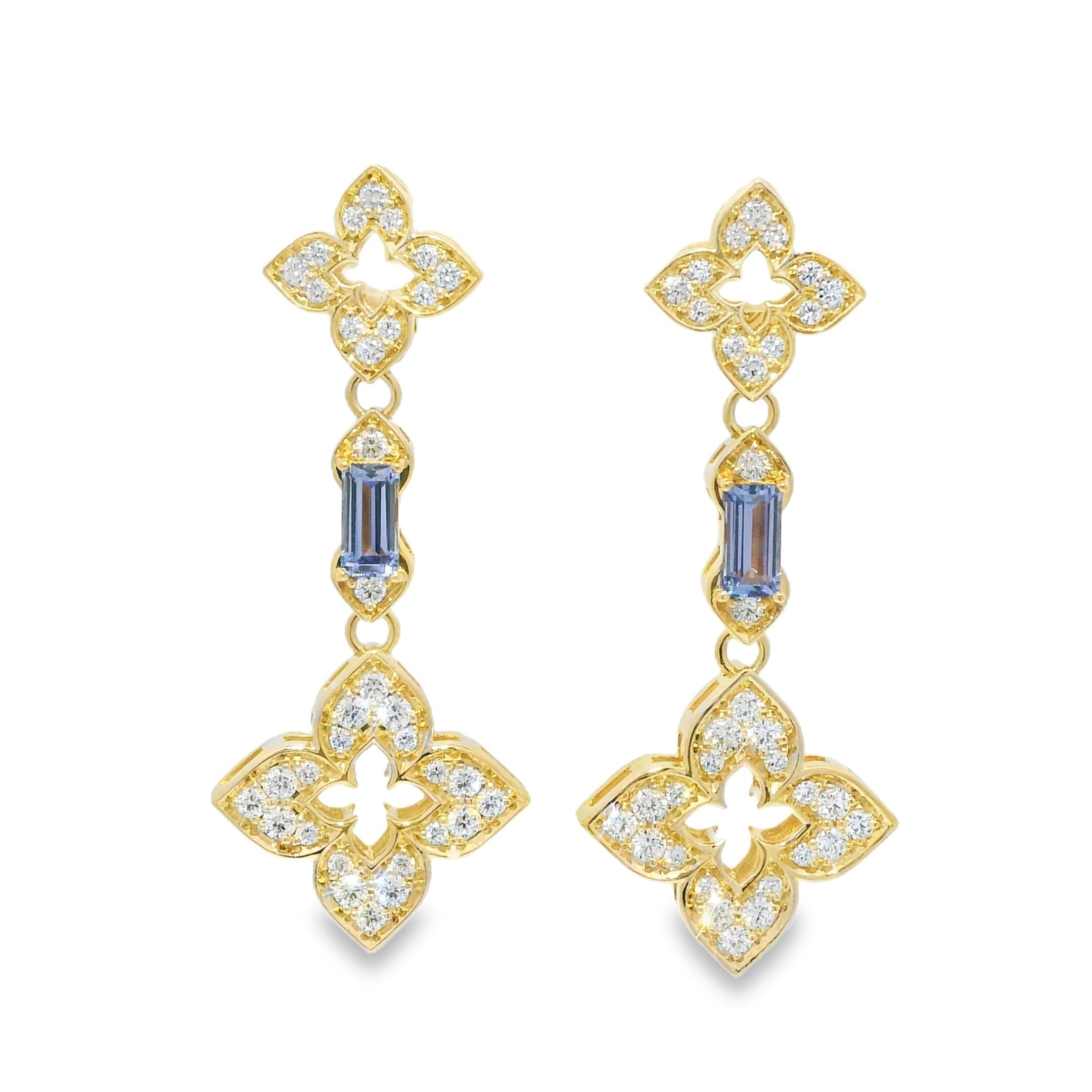 Roberto Coin Venetian Princess Carnival 18-Karat Earrings In Stock In Excellent Condition For Sale In Boca Raton, FL