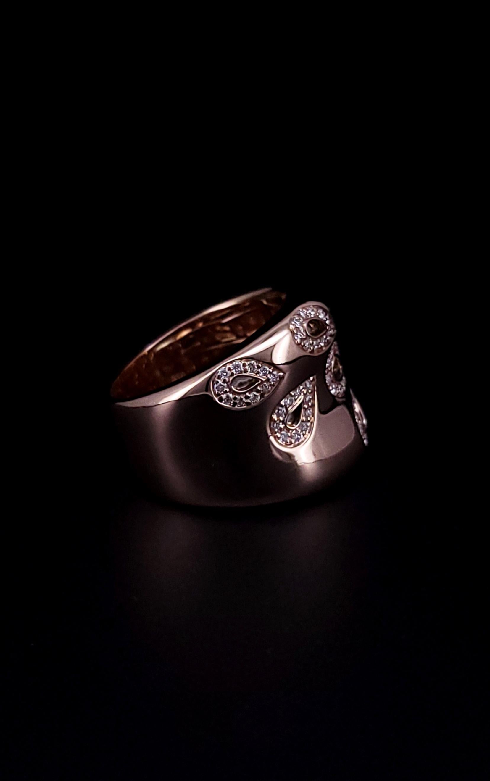 Roberto Coin Anillo de oro rosa de 18 quilates con banda metálica vintage Fantasia Diamond Daisy en venta 3