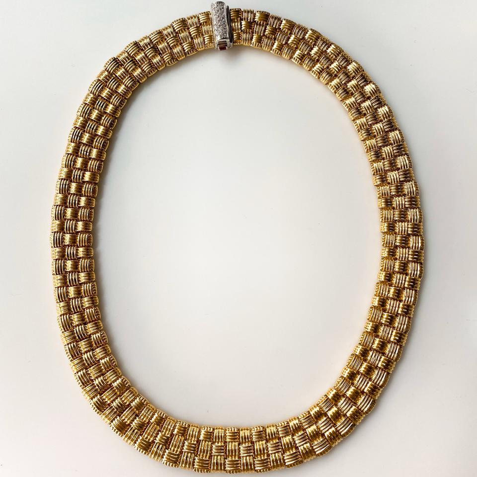 Roberto Coin Yellow Gold Appassionata Three-Row Collar Woven Link Necklace In Excellent Condition In New York, NY