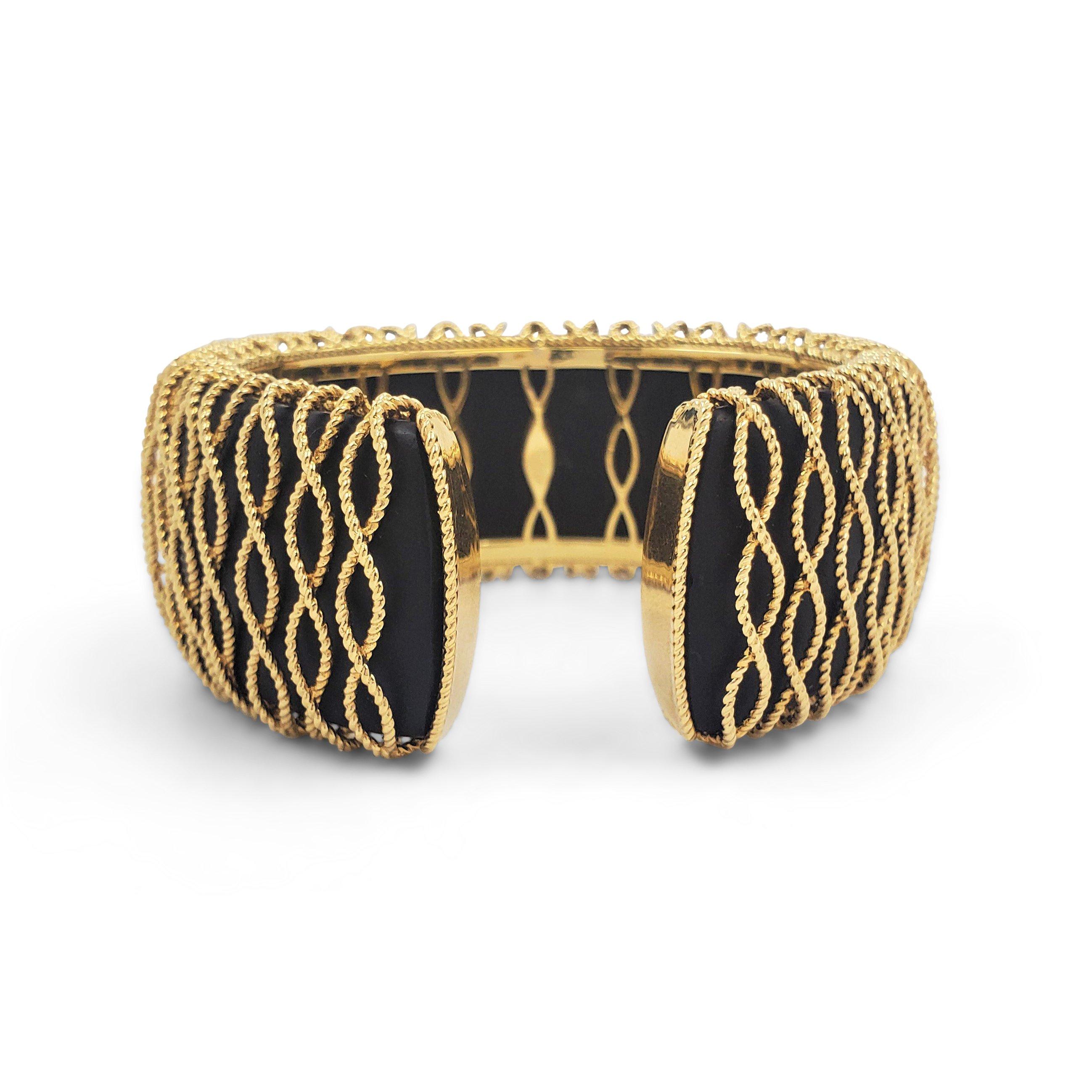 Round Cut Roberto Coin, Yellow Gold, Diamonds, Wood Cuff Bracelet