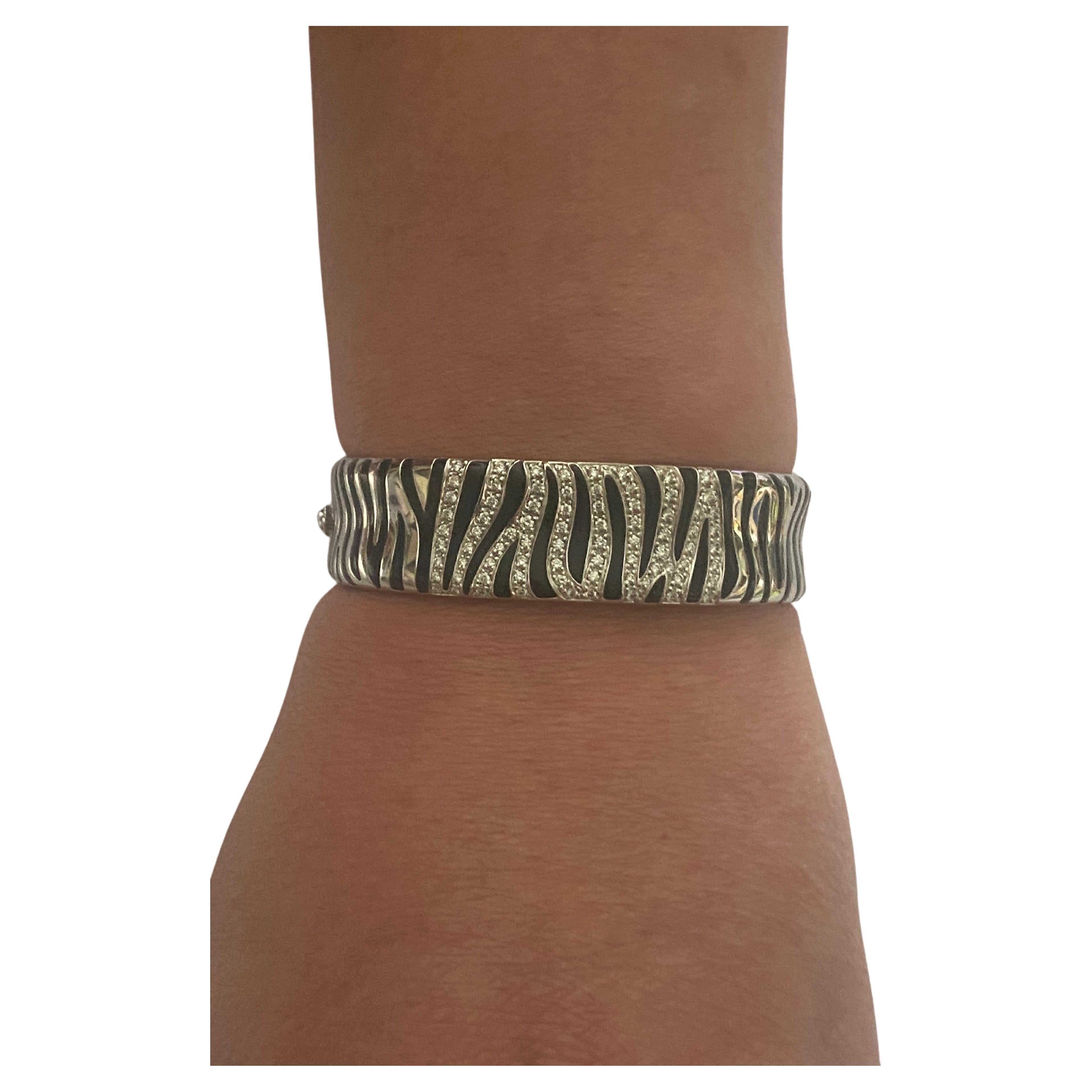 Women's Roberto Coin Zebra collection bangle. Two Tone 18k yellow & white gold & enamel For Sale