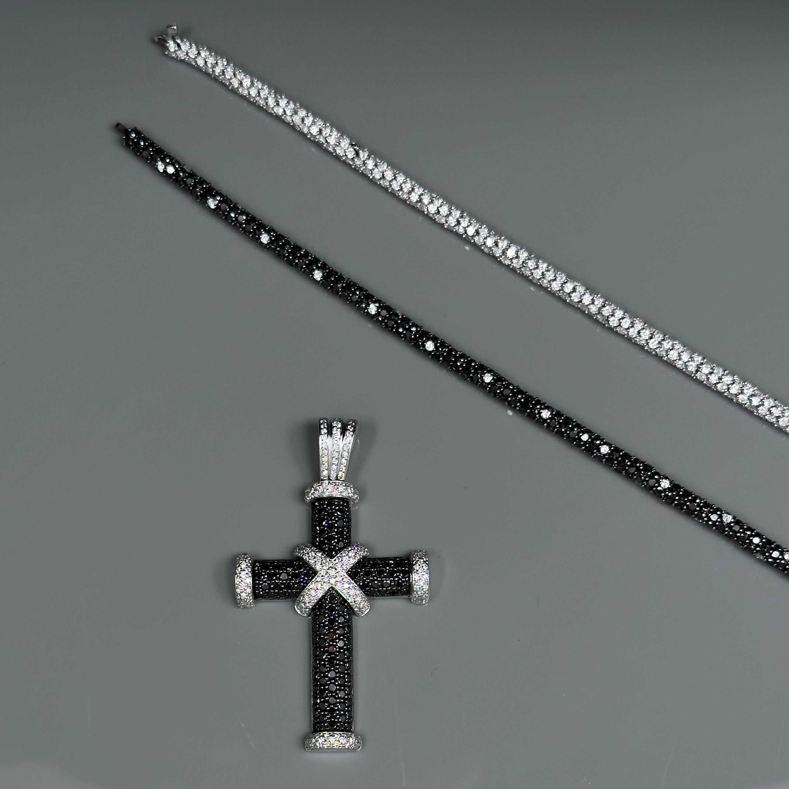 Roberto Demeglio 16ct Colorless Black Diamond Cross Necklace/Bracelet White Gold For Sale 1