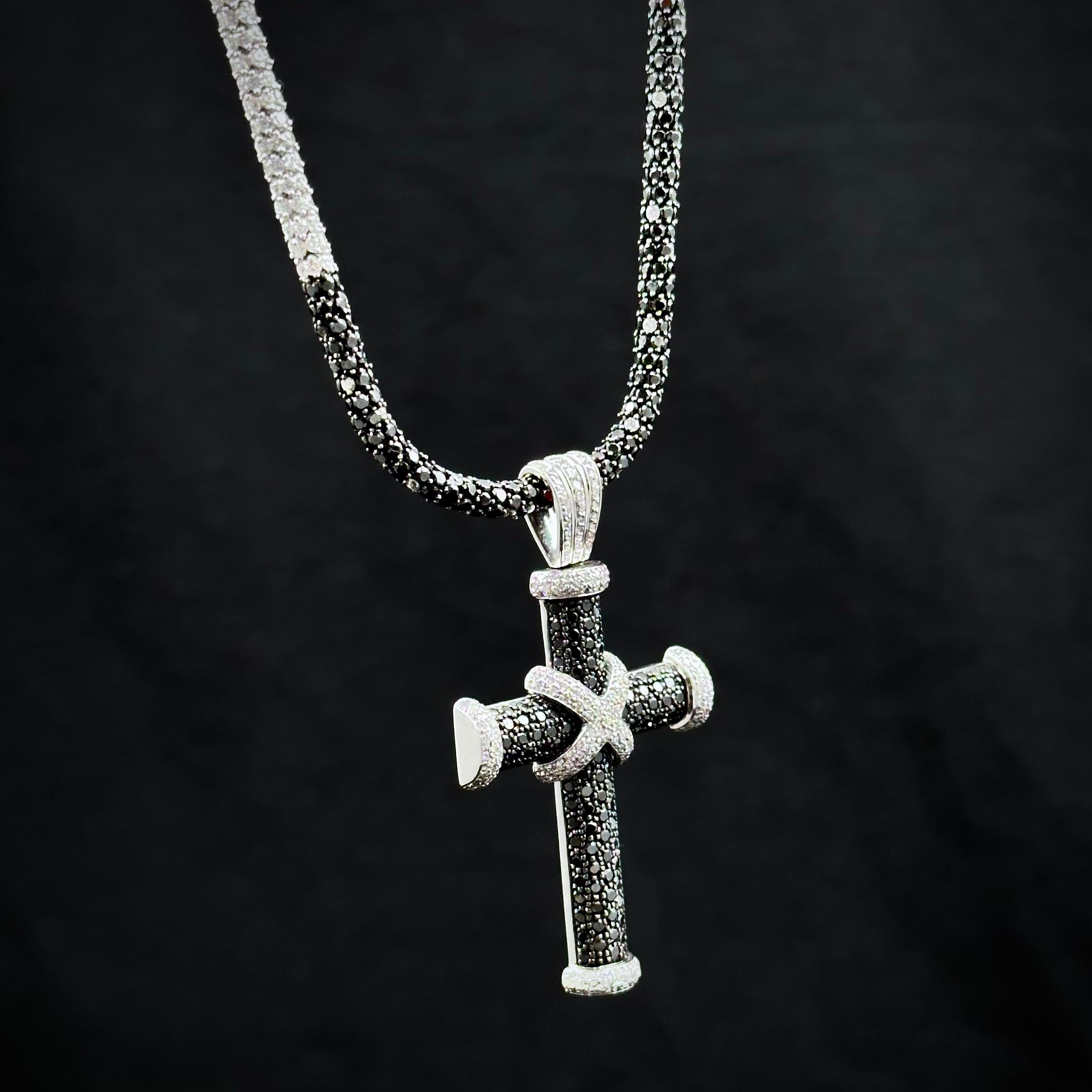 Roberto Demeglio 16ct Colorless Black Diamond Cross Necklace/Bracelet White Gold For Sale 4