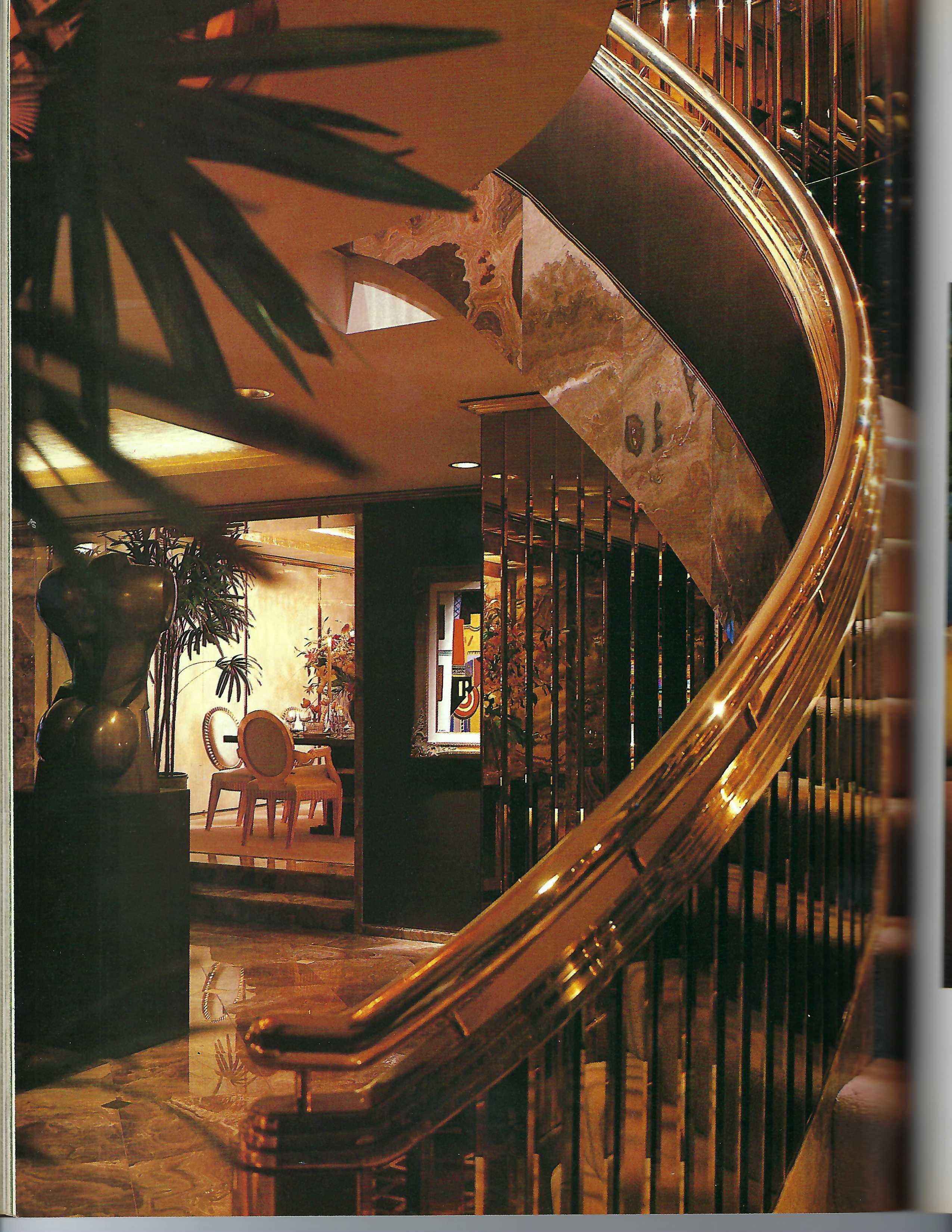 Monumentaler stilisierter Torso aus Glazierite von Roberto Estevez aus den 1980er Jahren im Zustand „Hervorragend“ im Angebot in New York, NY
