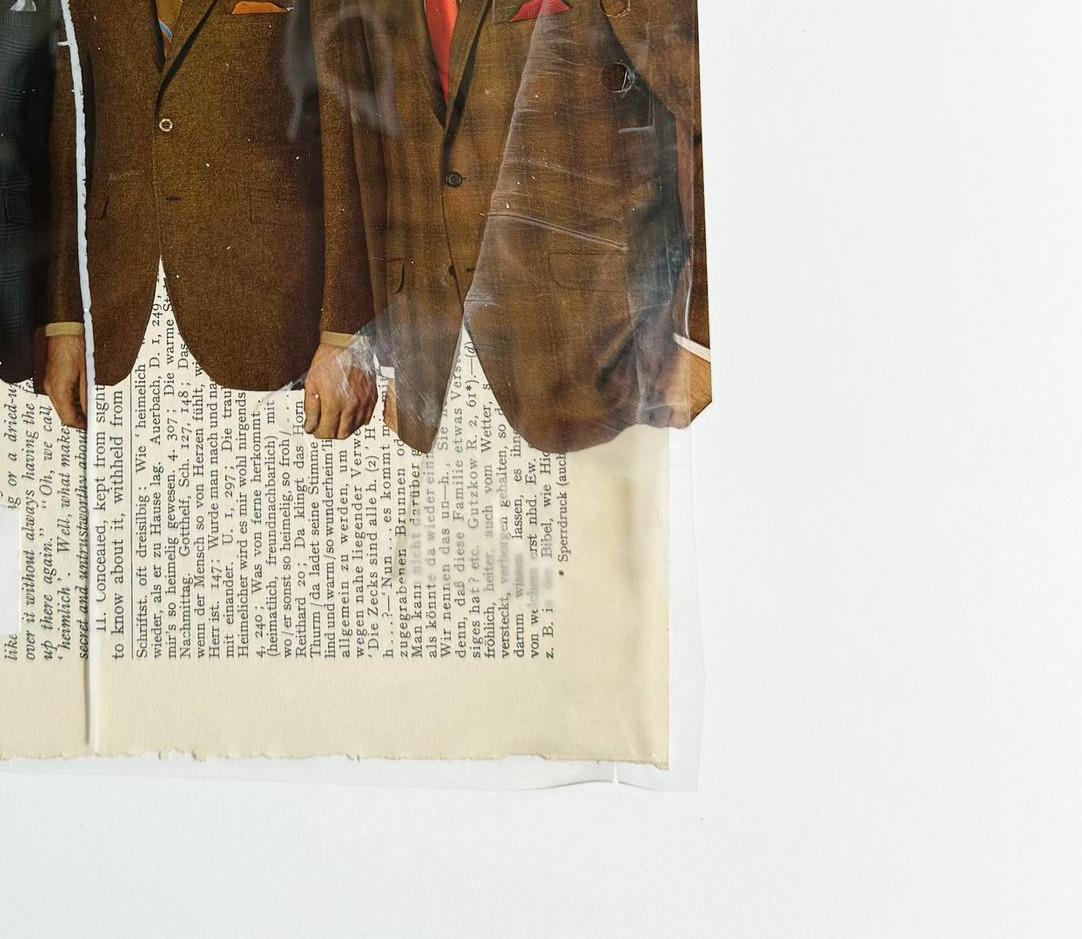 Ilusiones del Pliegue Presidencial. Enmarcado. Collage de técnica mixta en venta 2