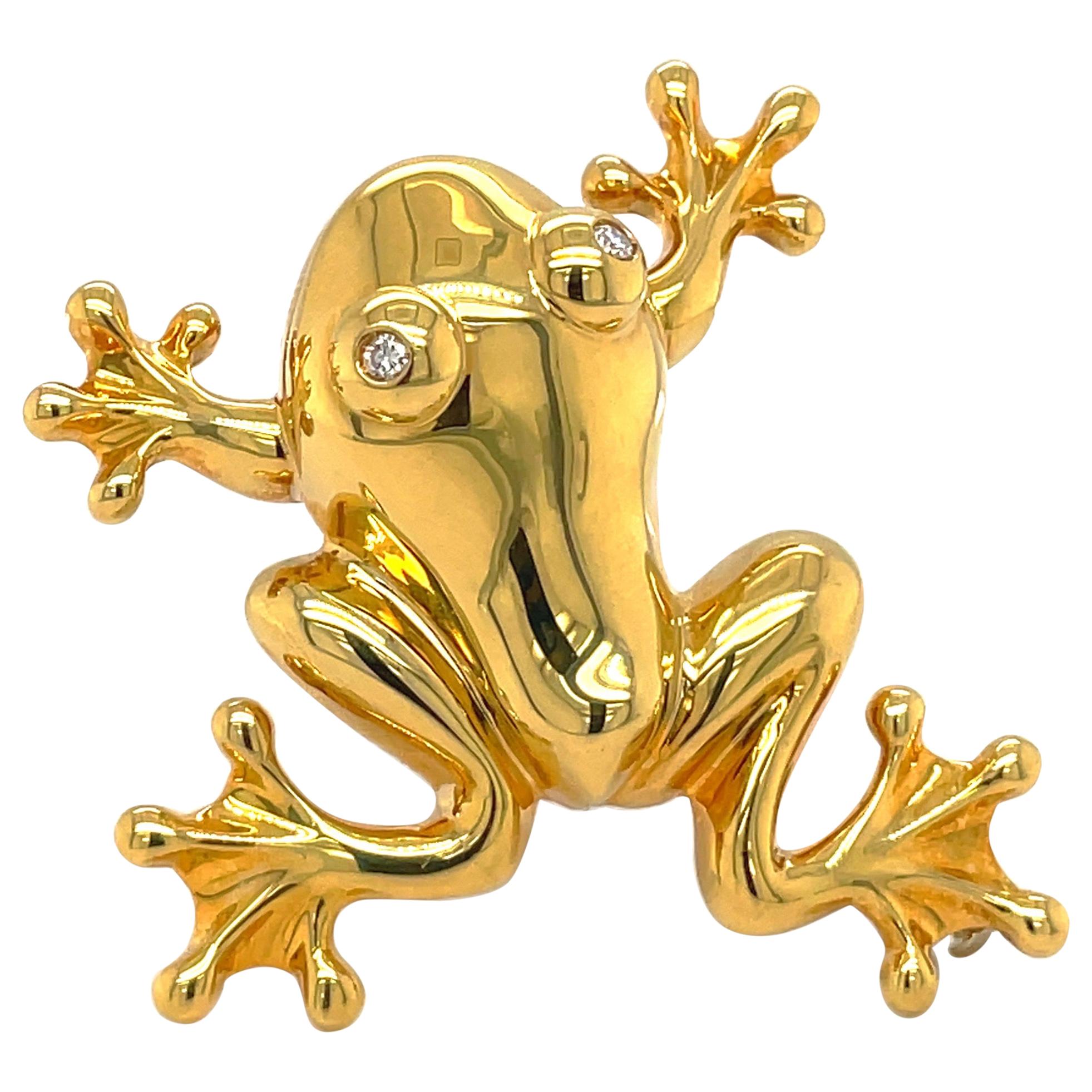 Roberto Legnazzi 18 Karat Yellow Gold Bullfrog Brooch with Diamond Eyes For Sale