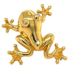 Retro Roberto Legnazzi 18 Karat Yellow Gold Bullfrog Brooch with Diamond Eyes