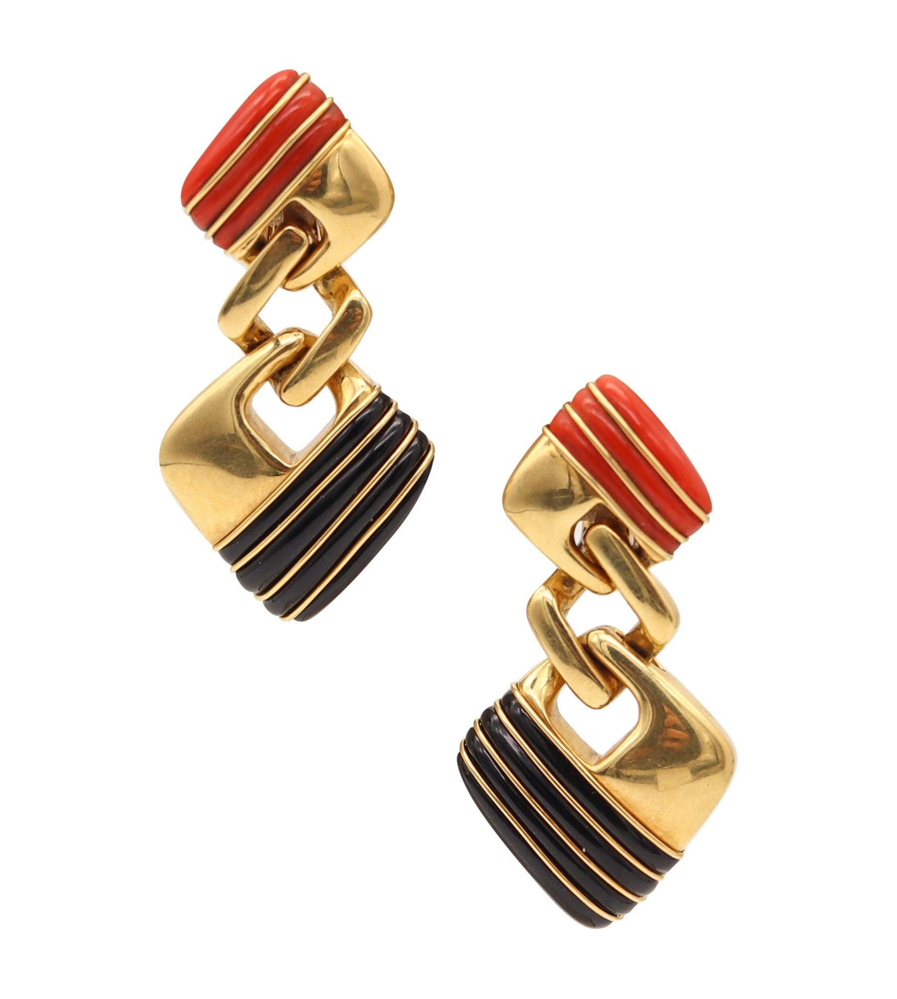 ROBERTO LEGNAZZI 1970 Dangle Drop Earrings In 18Kt Gold With Corals & Onyxes
