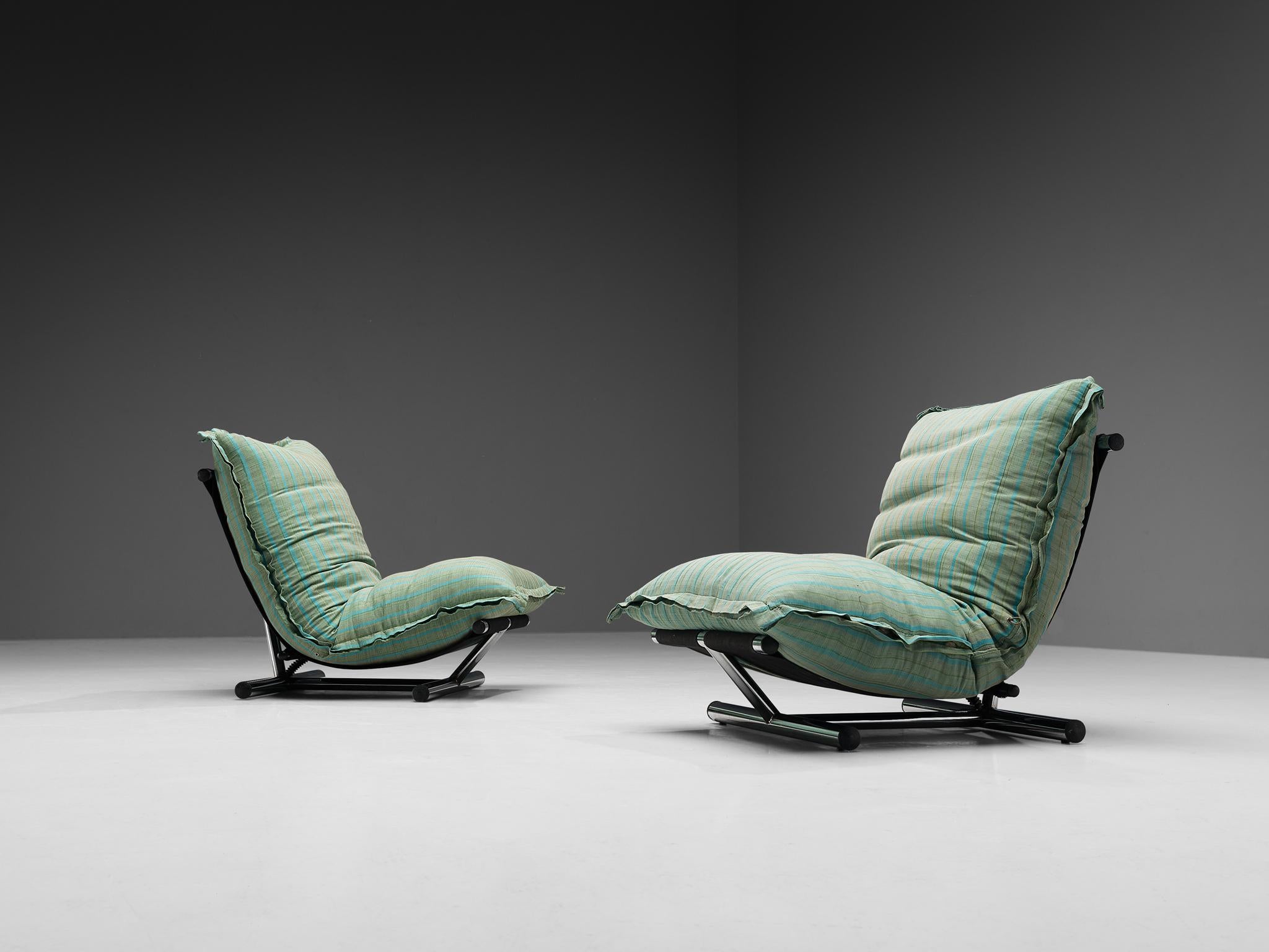 Roberto Lucci and Paolo Orlandini for Elam, pair of lounge chairs model 'Le Farfalle', chromed metal, coated metal, fabric, plastic, Italy, circa. 1970

The designer duo created a striking design that adds a vibrant allure to your room and