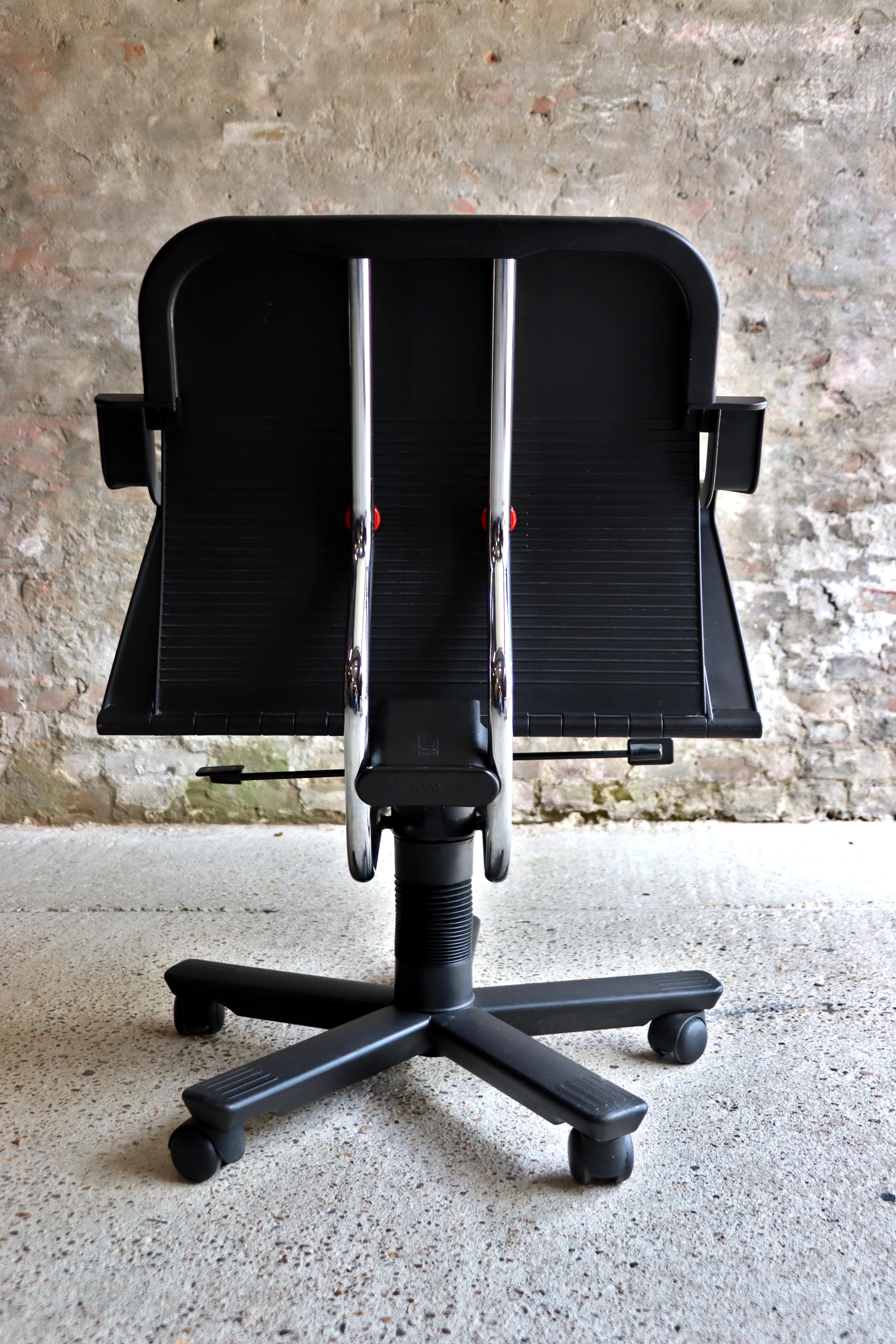 Late 20th Century Roberto Lucci – Italian Desk Chair – Paolo Orlandini – Lamm – 1980s For Sale
