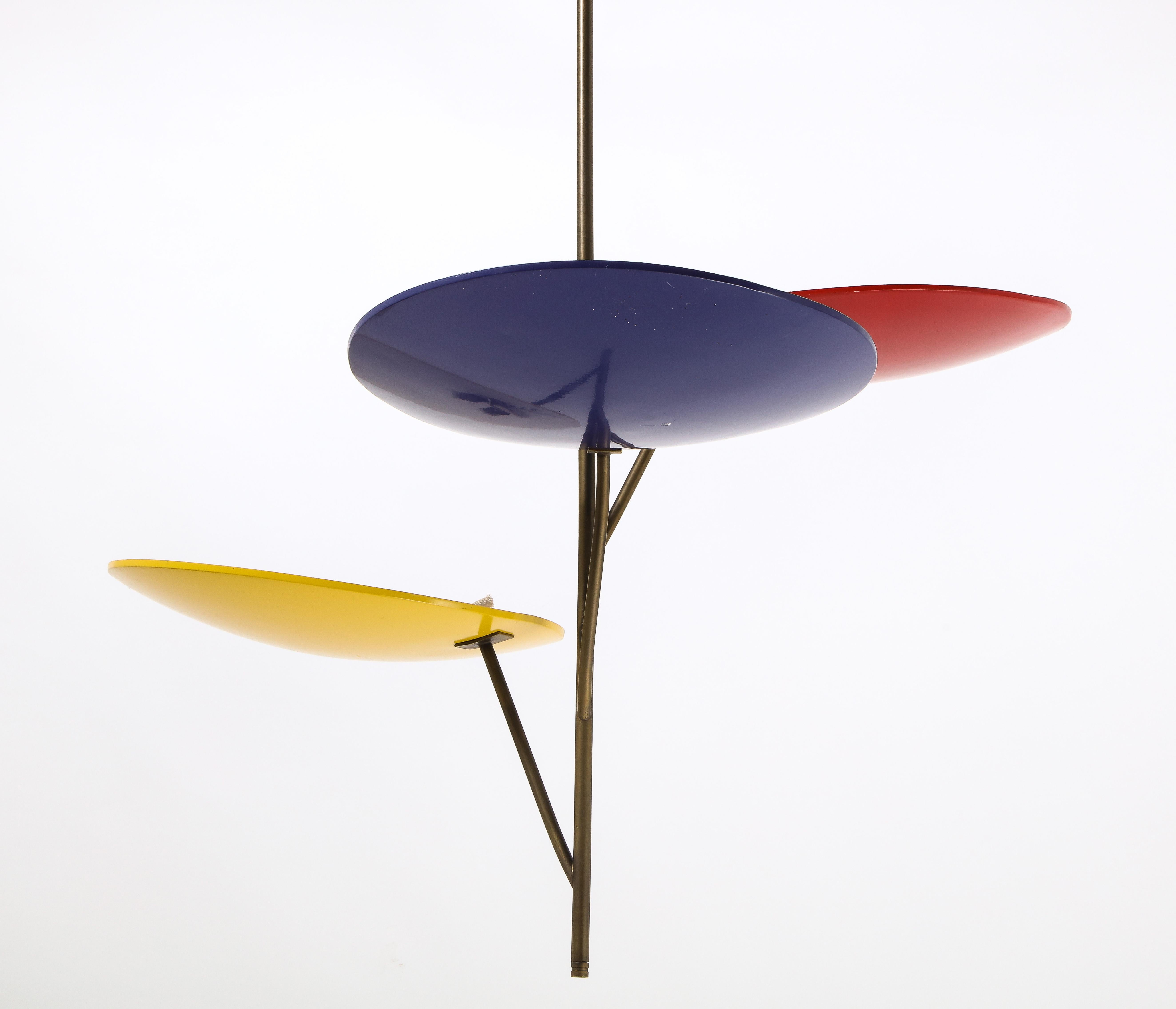 Tri Color Sculptural Pendant Chandelier, Italy 1960's In Good Condition For Sale In New York, NY