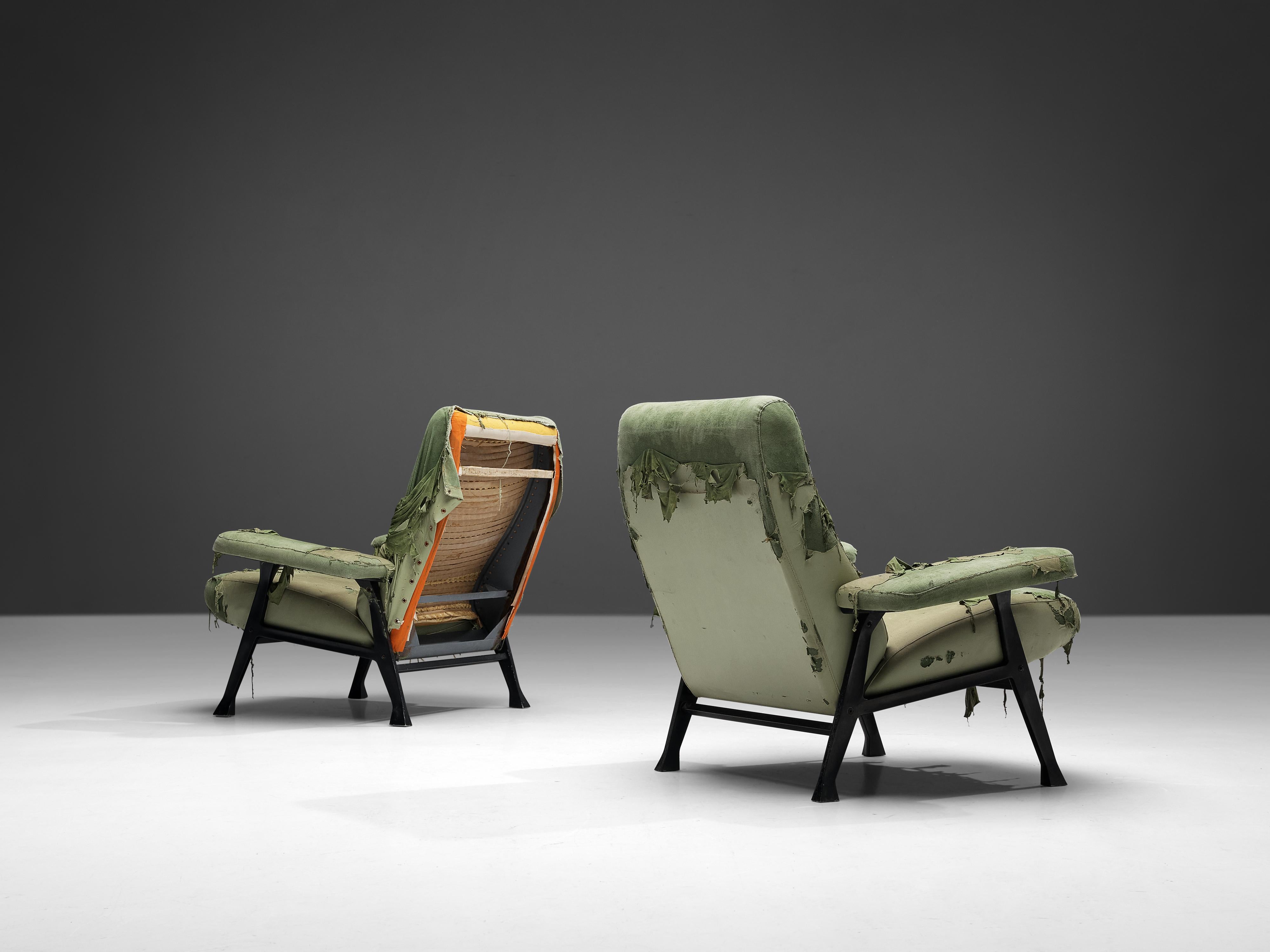 Roberto Menghi for Arflex Pair of ‘Hall’ Lounge Chairs in Light Green Fabric 1
