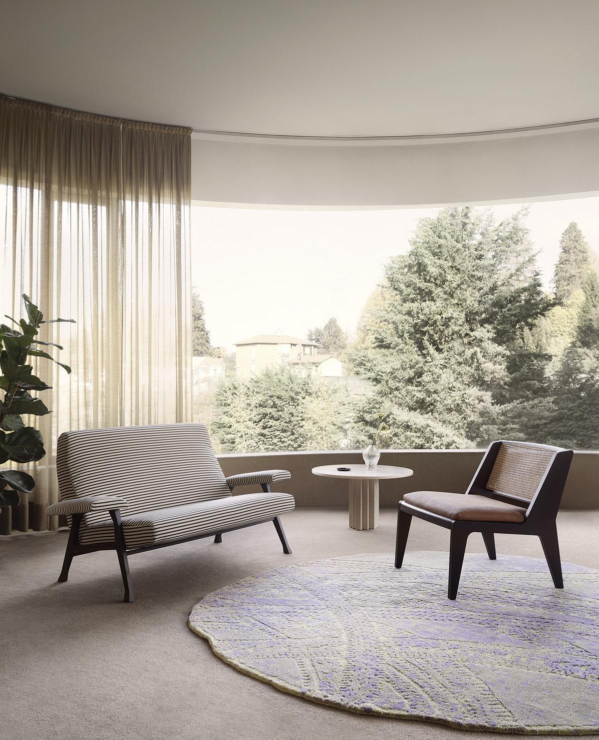Roberto Menghi 'Hall' Sofa for Arflex, designed in 1958. Italy. 

New, current production. Price noted is for a sofa upholstered in fabric group T6. 

We are at the end of the ‘50s: an interesting series of armchairs and sofas, designed by Roberto
