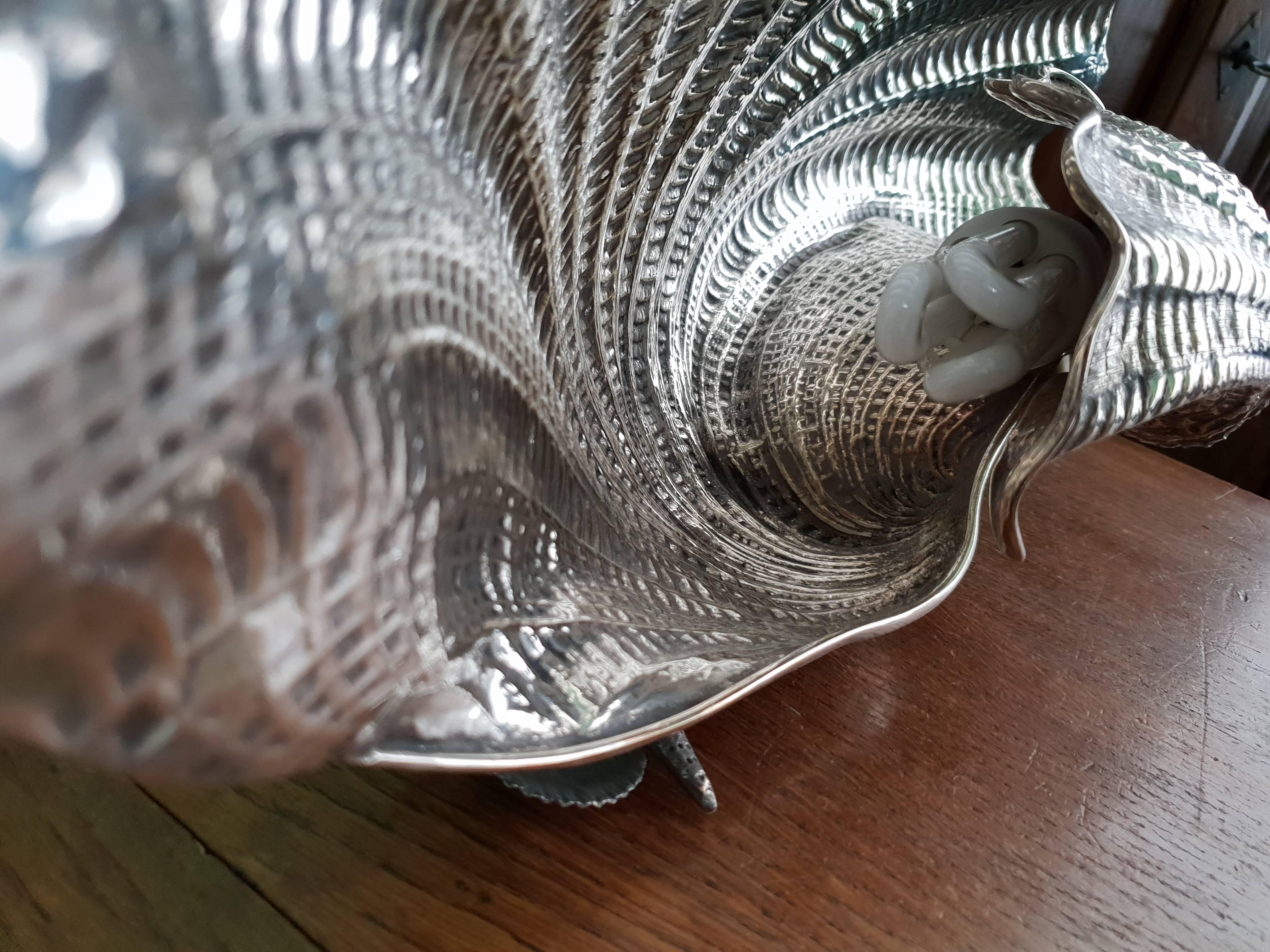 Roberto Michetti Art Nouveau Shell Shaped Embossed Silver Italian Lamp, 1910s 9