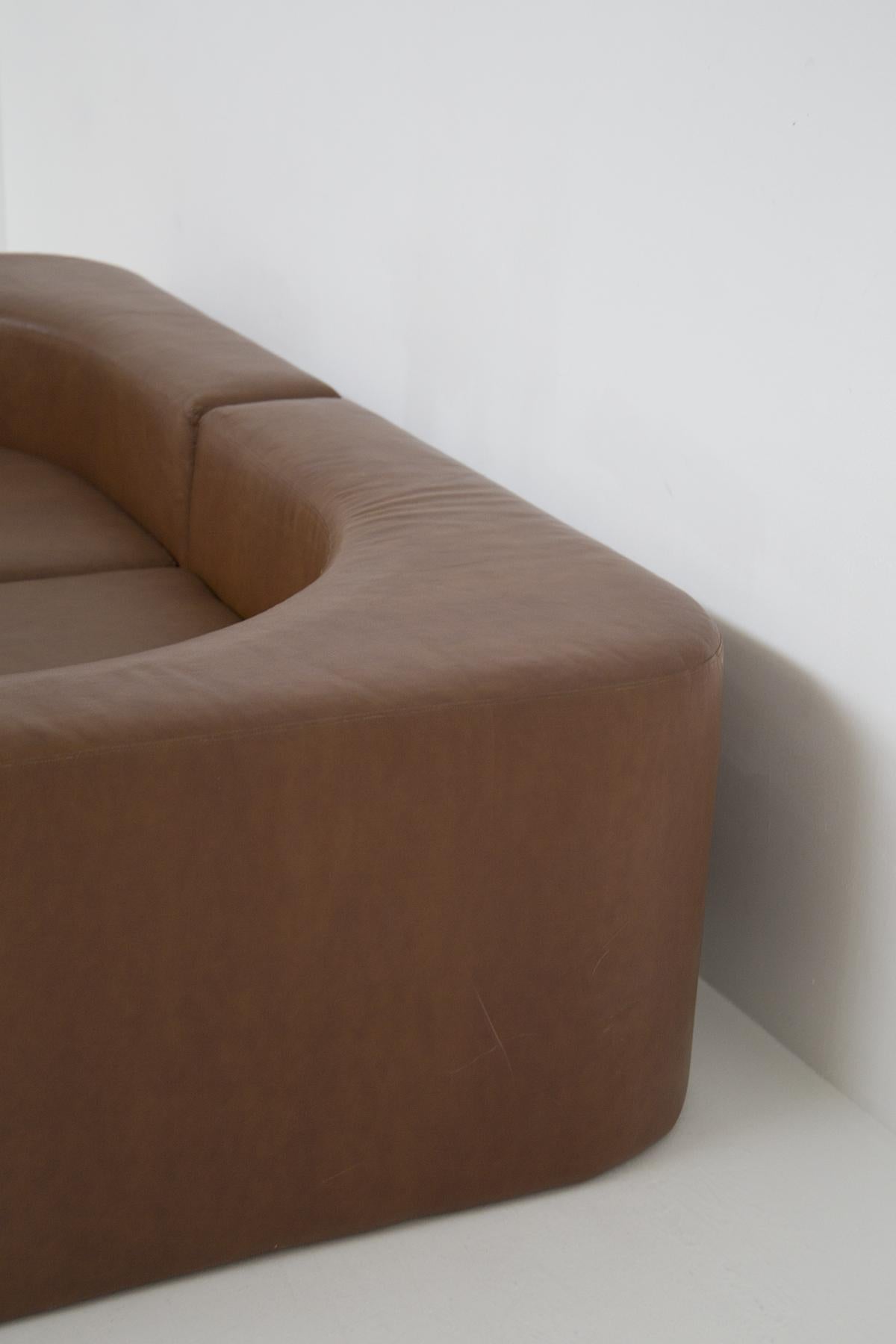 Roberto Pamio Italian Space Age sofa in simil leather skai brown For Sale 11