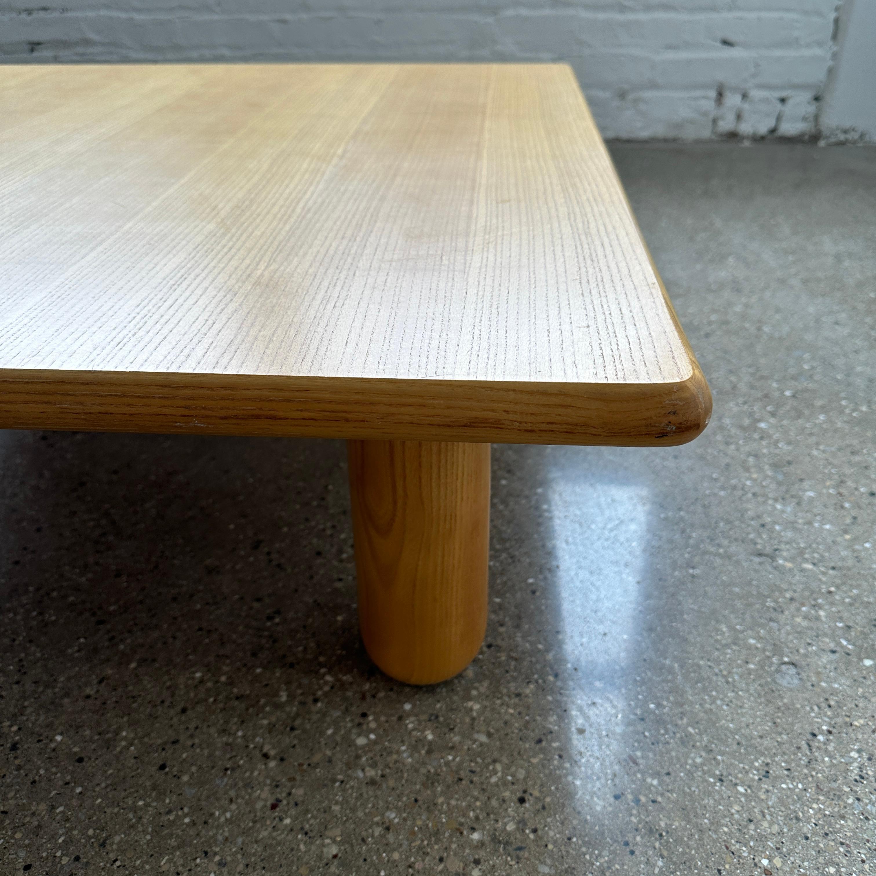 Roberto Pamio Oak Coffee Table In Good Condition For Sale In Chicago, IL