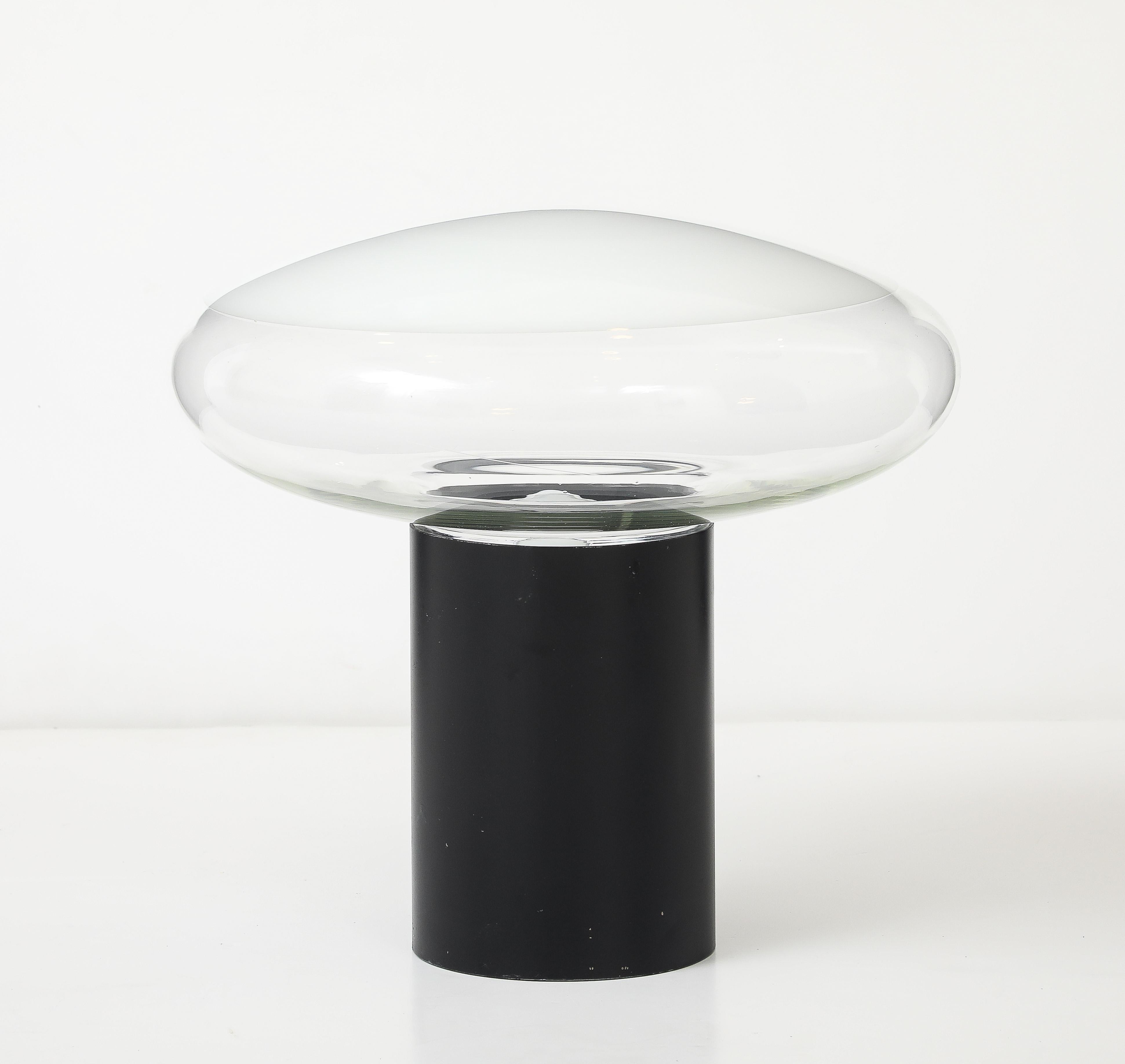 Roberto Pamio, Renato Toso, lampe de bureau mod. 'Gill', Italie, 1970-79 Bon état - En vente à Brooklyn, NY