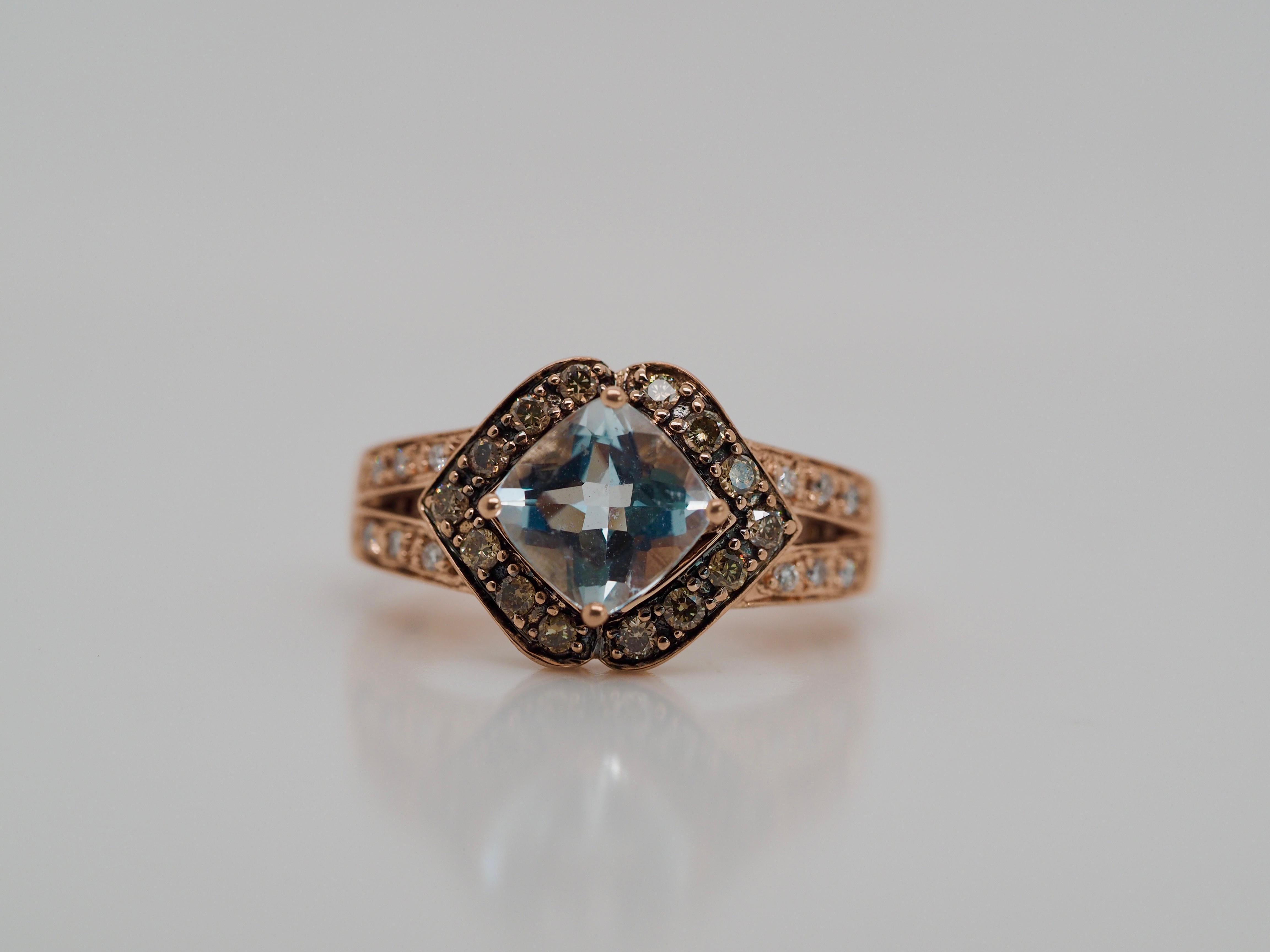 Roberto Ricci 14 Karat Roségold Ring mit hellblauem Topas und Diamanten für Damen oder Herren im Angebot