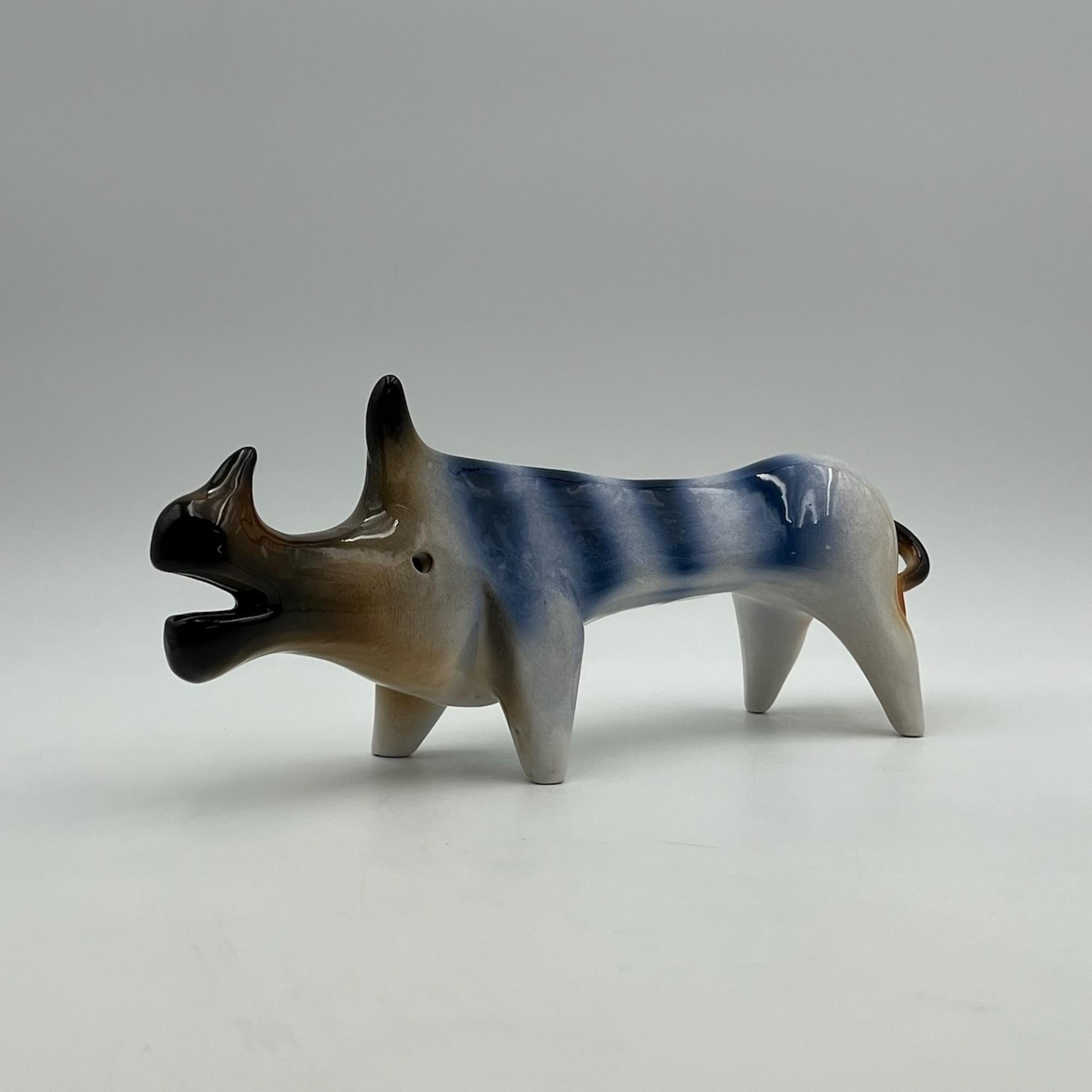 Figurine en céramique « Rhino » de Roberto Rigon, sculpture artistique fabriquée en Italie, années 1970 en vente 4