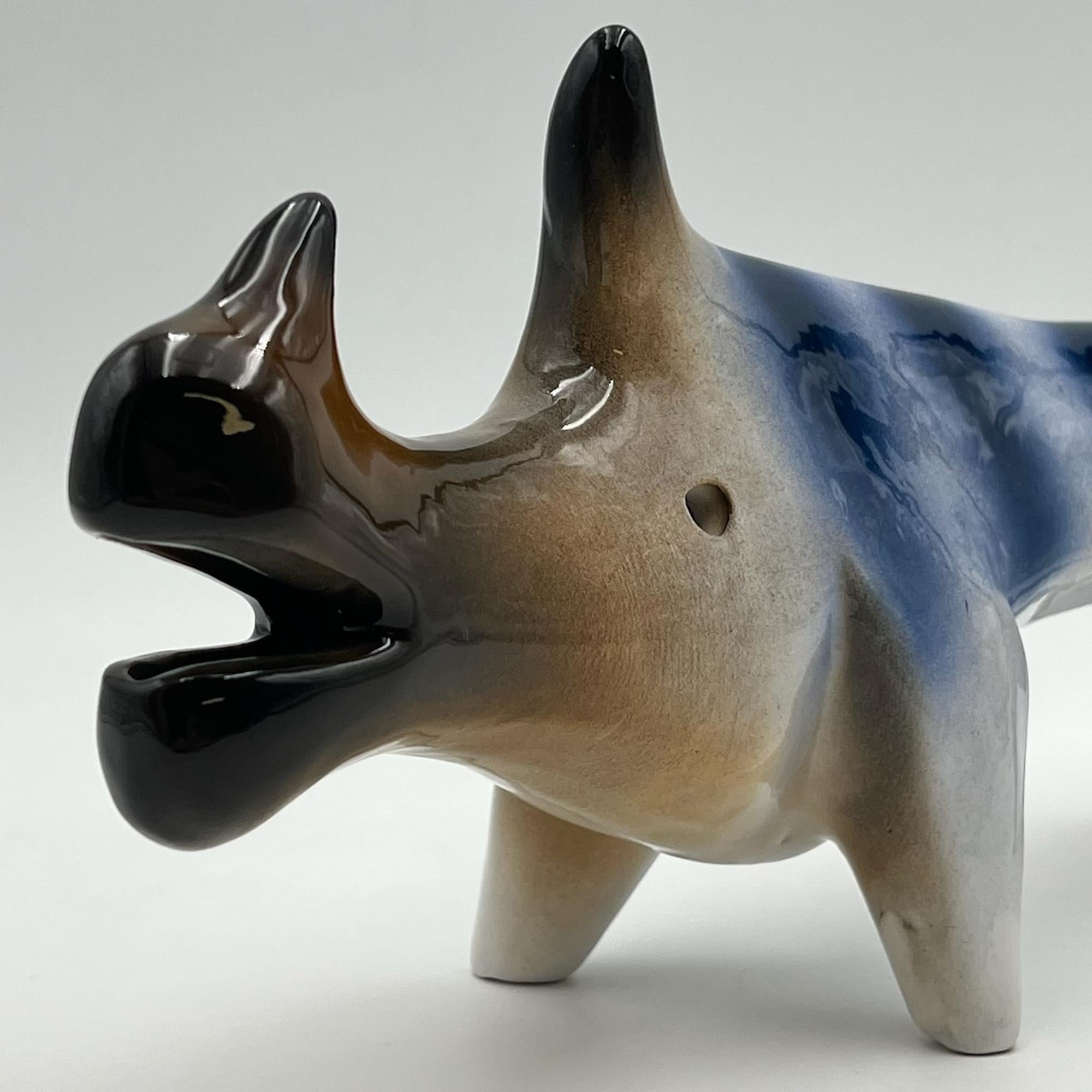 Figurine en céramique « Rhino » de Roberto Rigon, sculpture artistique fabriquée en Italie, années 1970 en vente 1