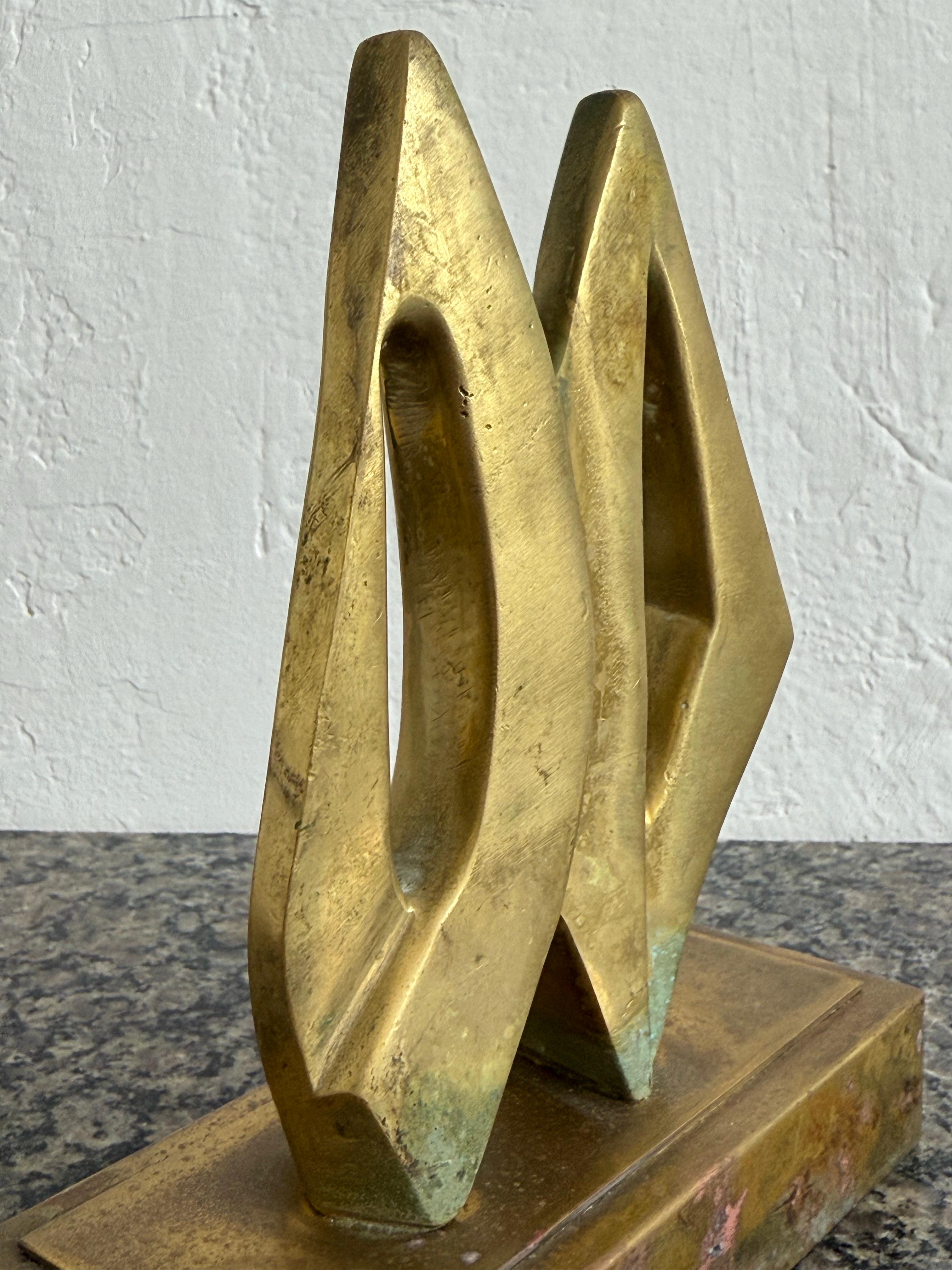Roberto Vivas Abstract Bronze Sculpture on Bronze Base, Brazil 1960s For Sale 4