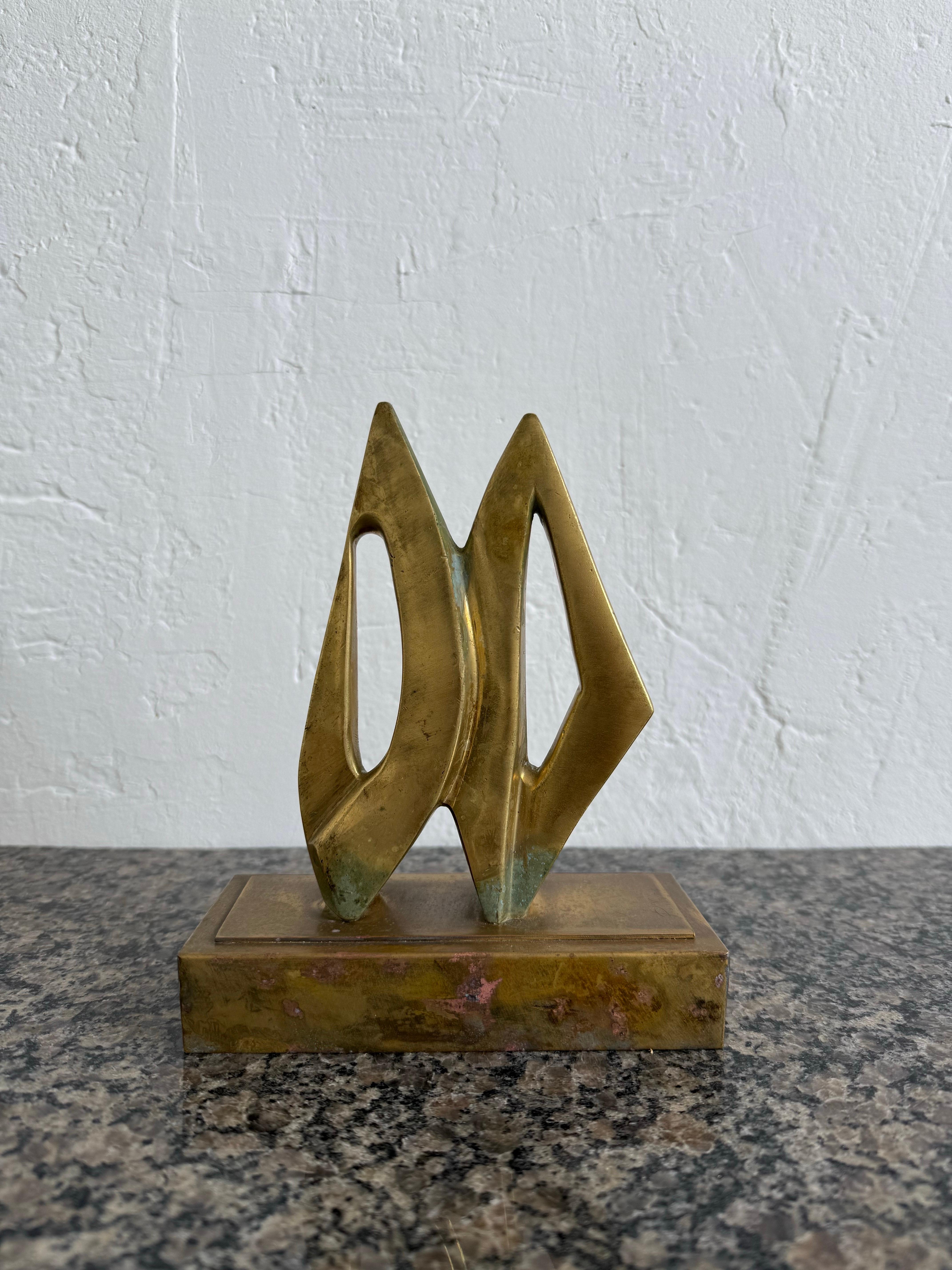 Roberto Vivas Abstract Bronze Sculpture on Bronze Base, Brazil 1960s For Sale 1