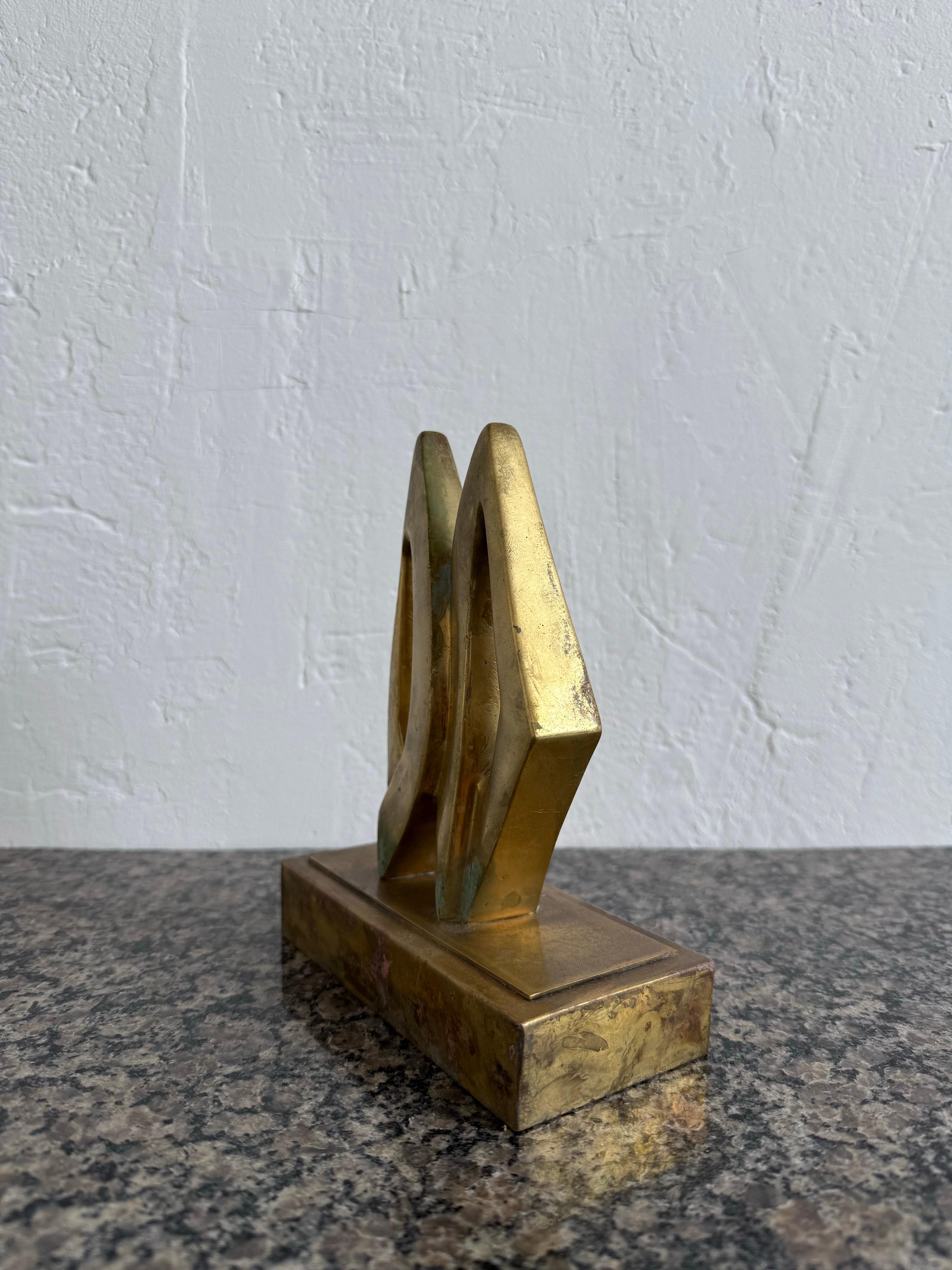 Roberto Vivas Abstract Bronze Sculpture on Bronze Base, Brazil 1960s For Sale 2