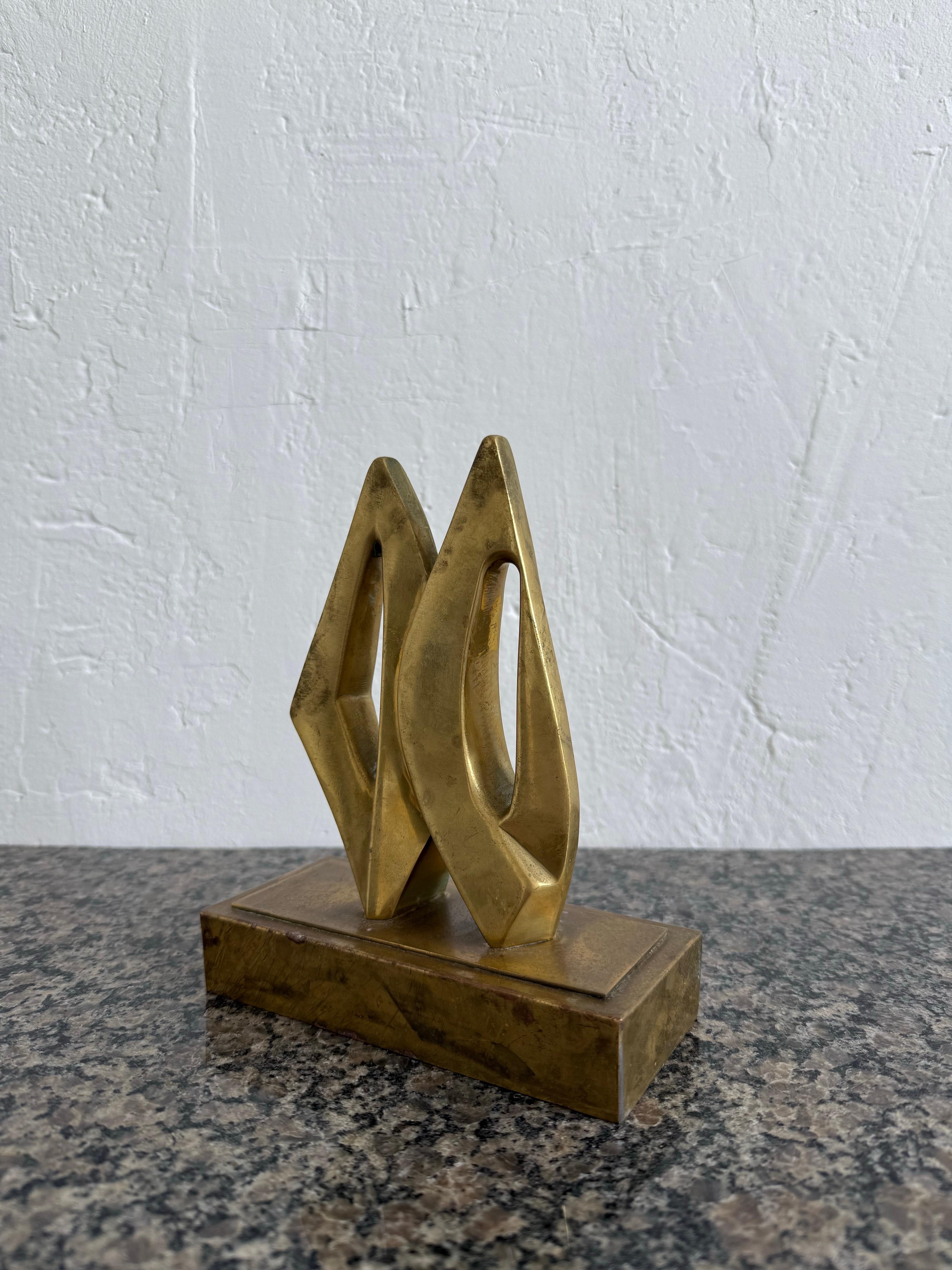 Roberto Vivas Abstract Bronze Sculpture on Bronze Base, Brazil 1960s For Sale 3