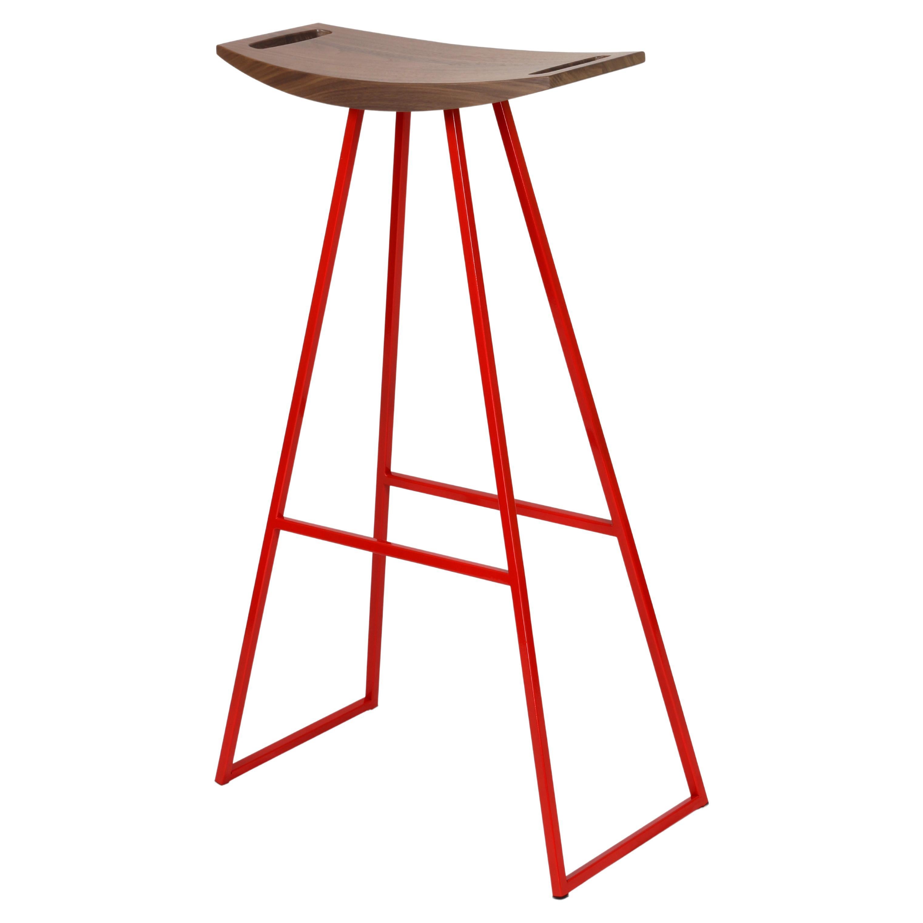 Tabouret de bar Roberts en noyer rouge en vente