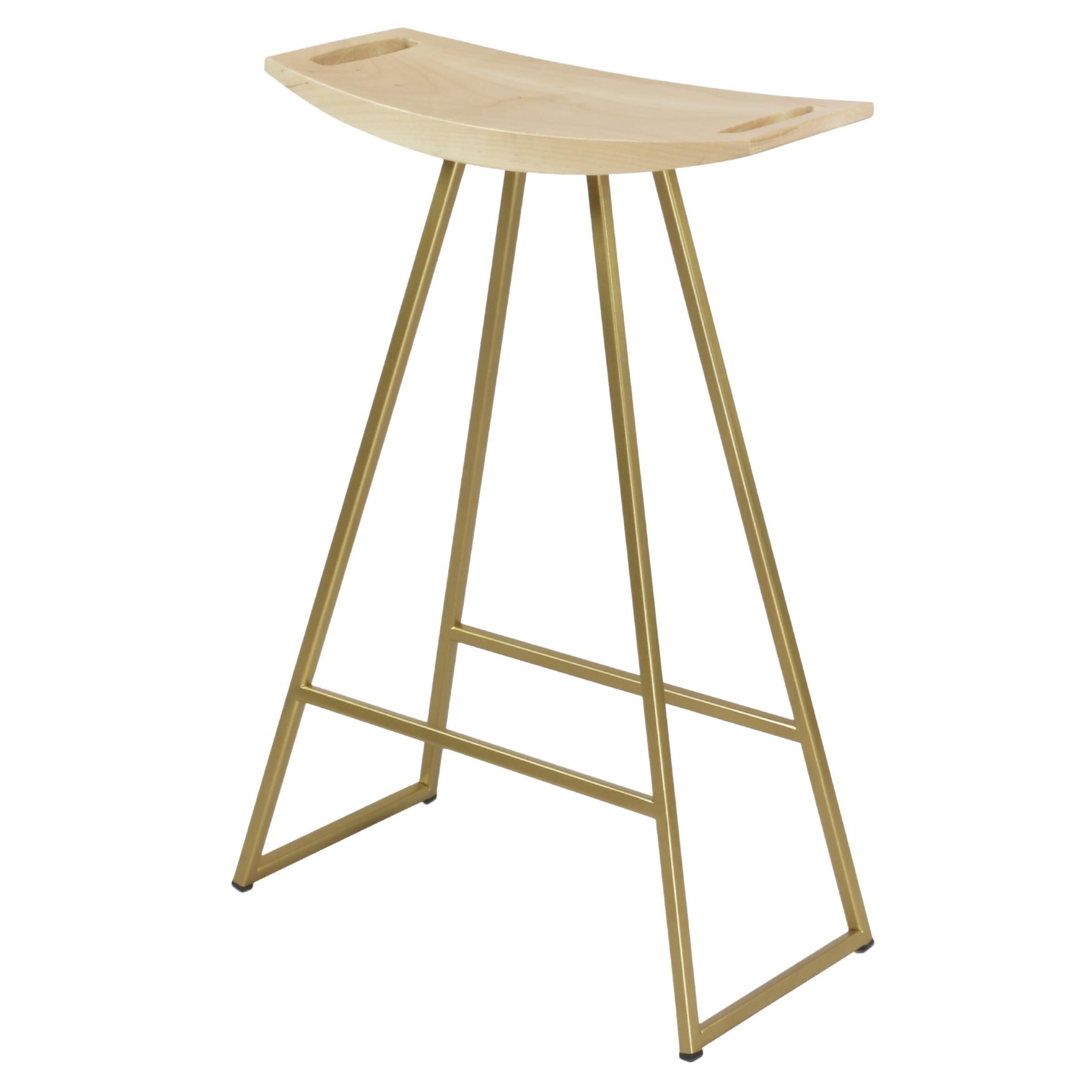 Tabouret de comptoir Roberts en érable et or laiton en vente