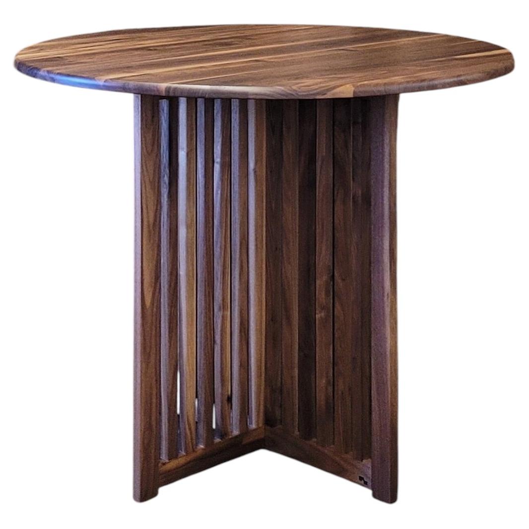 Robie - Black Walnut Round dining table - Handcrafted in solid wood For Sale