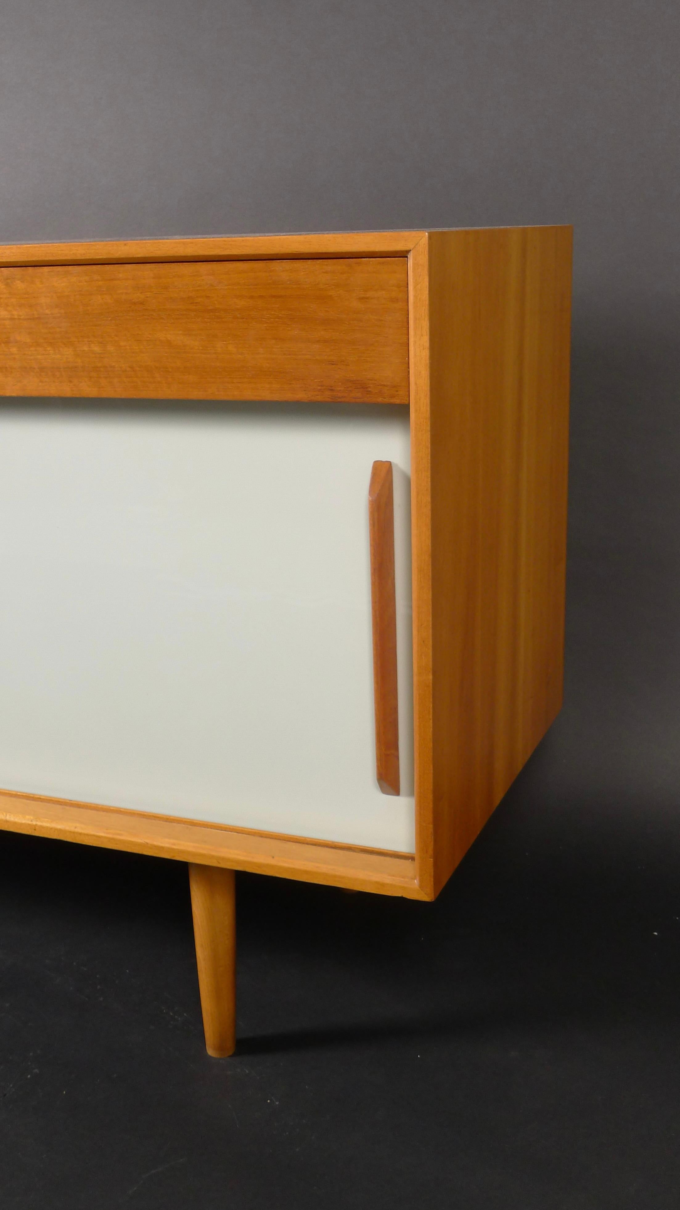 Robin Day, a Hilleplan Unit B Sideboard, Designed 1953 for Hille, with Label For Sale 1